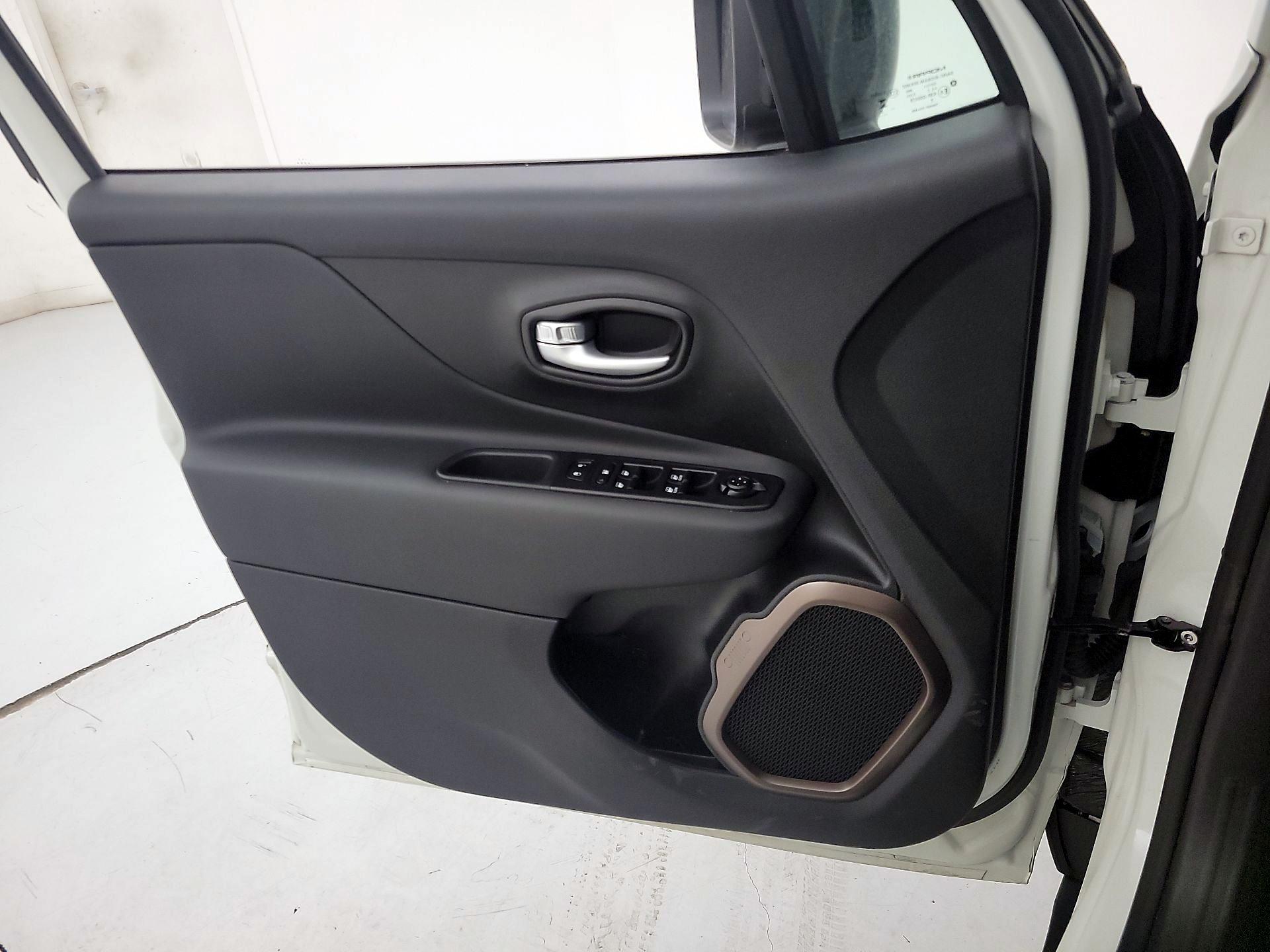 Thumbnail: 2023 Jeep Renegade - 12