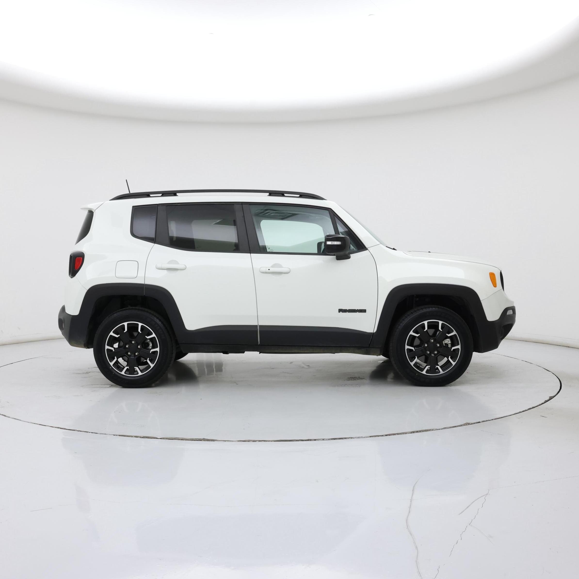 Thumbnail: 2023 Jeep Renegade - 7