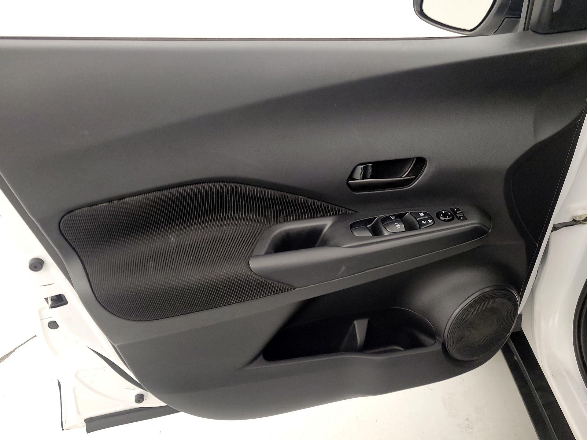 Thumbnail: 2022 Nissan Kicks - 12