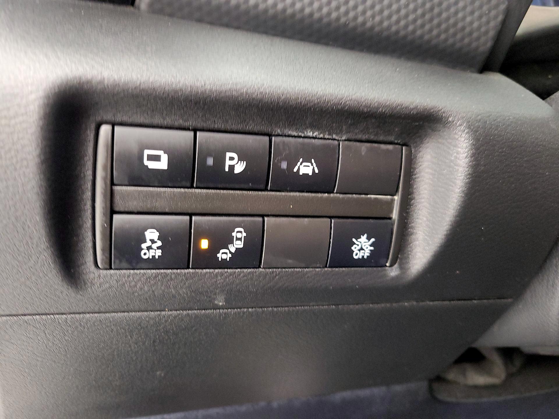 Thumbnail: 2022 Nissan Kicks - 13