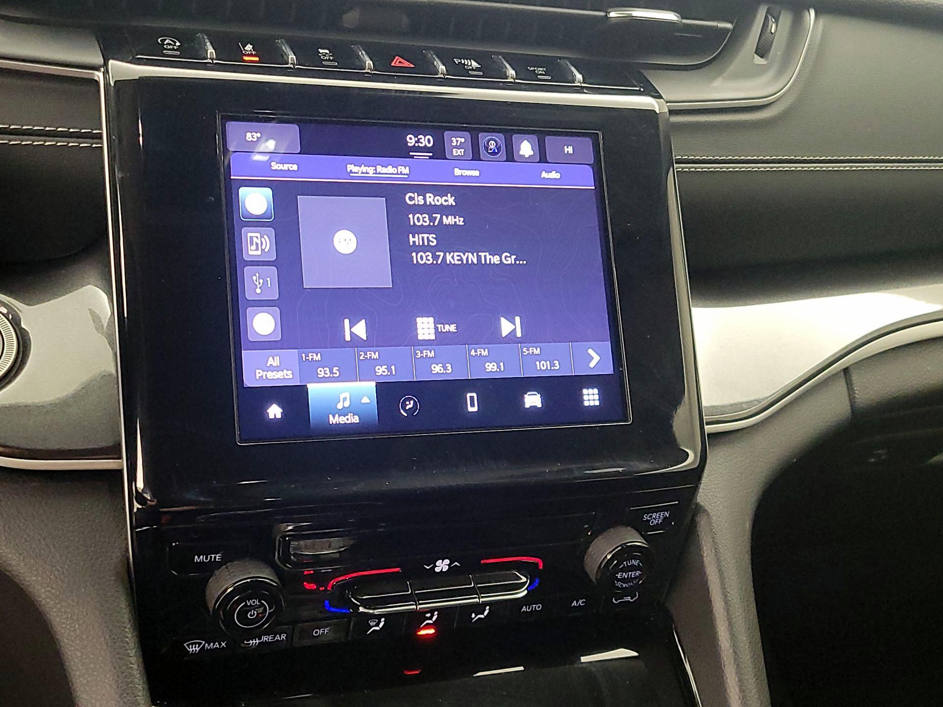 Thumbnail: 2023 Jeep Grand Cherokee - 15