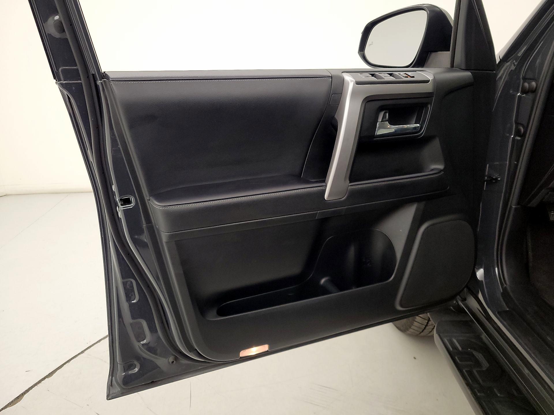 Thumbnail: 2024 Toyota 4Runner - 12