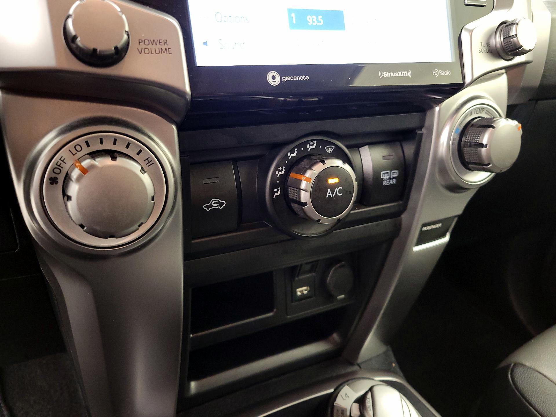 Thumbnail: 2024 Toyota 4Runner - 17