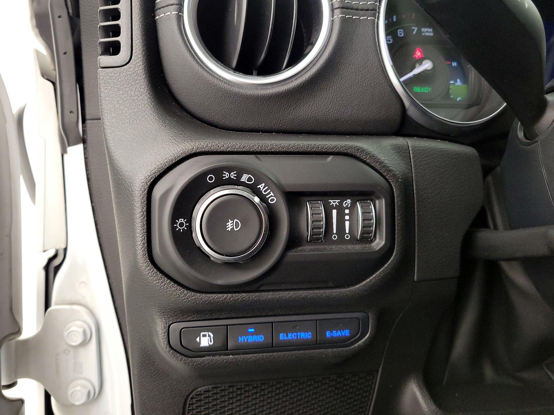 Thumbnail: 2022 Jeep Wrangler - 13