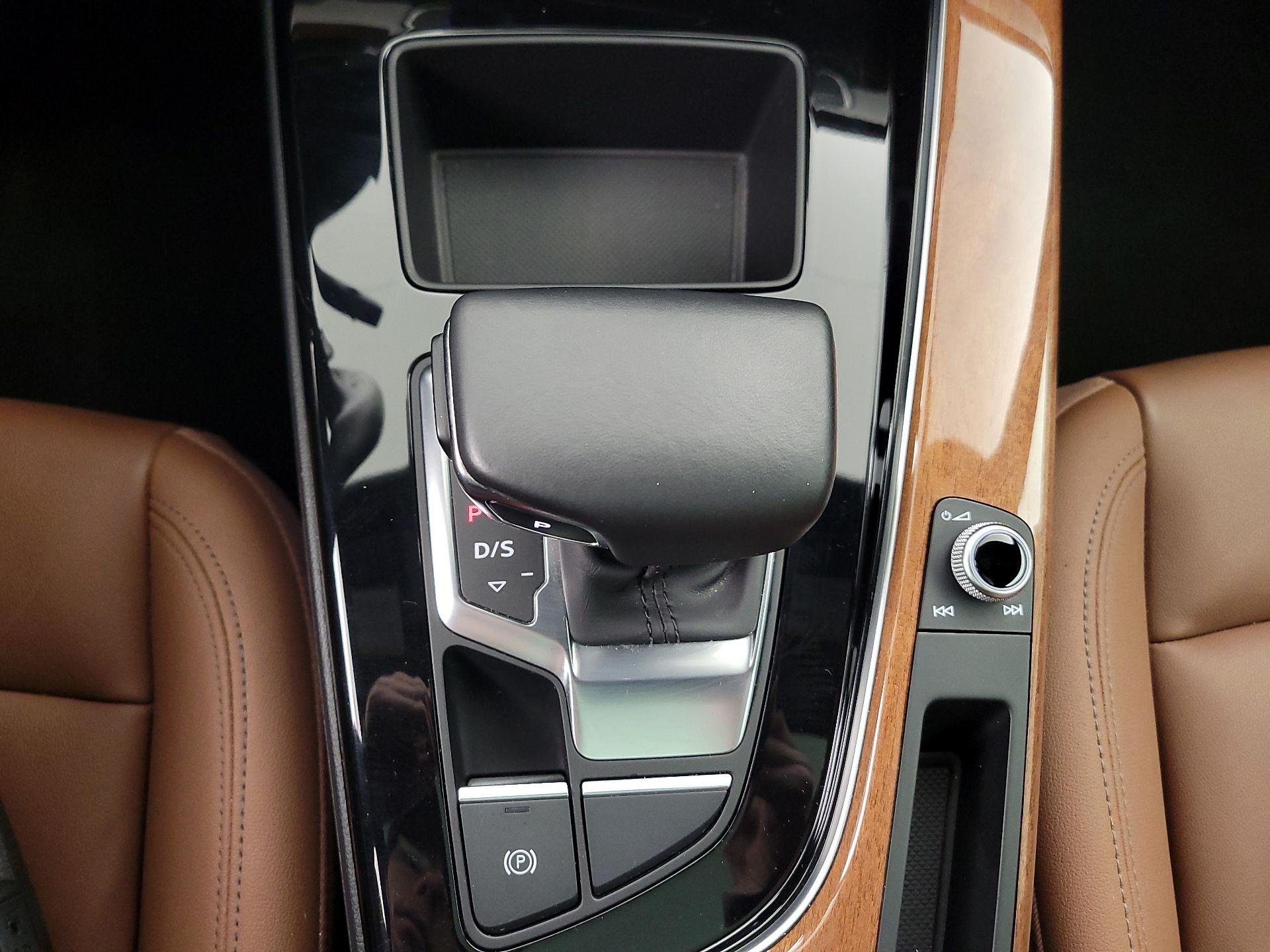 Thumbnail: 2022 Audi A5 - 17