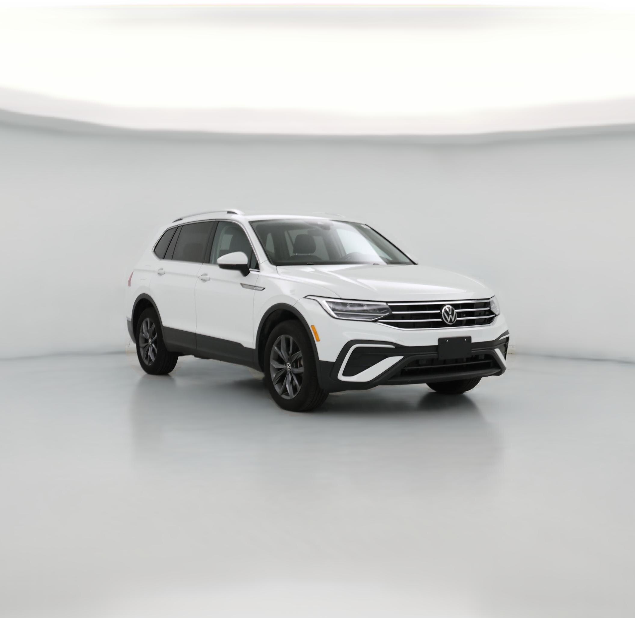 Thumbnail: 2022 Volkswagen Tiguan - 1