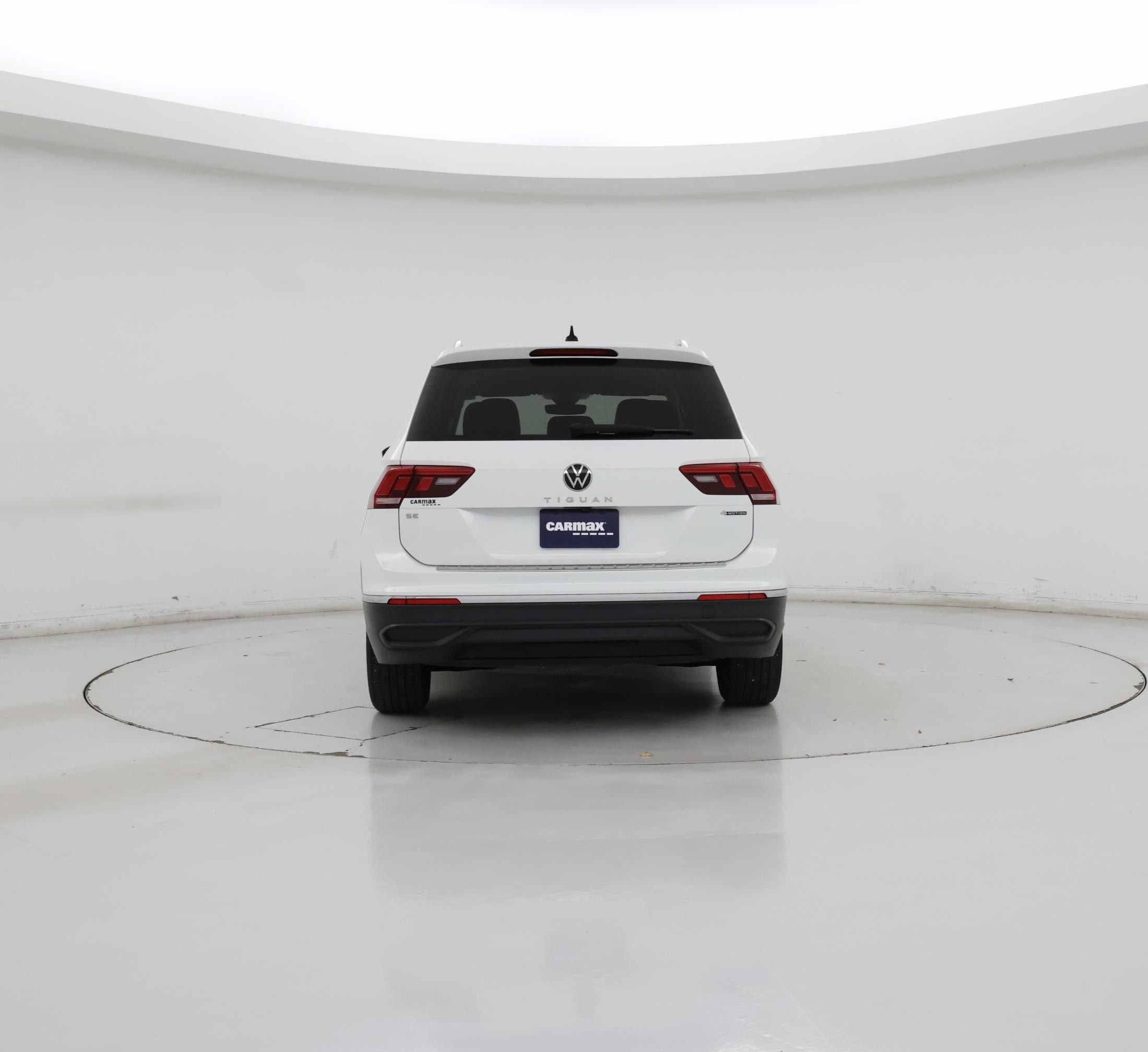 Thumbnail: 2022 Volkswagen Tiguan - 6