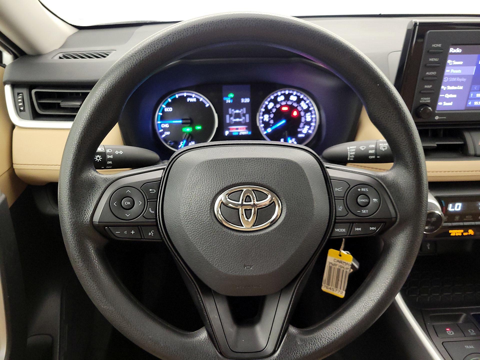 Thumbnail: 2022 Toyota RAV4 - 10