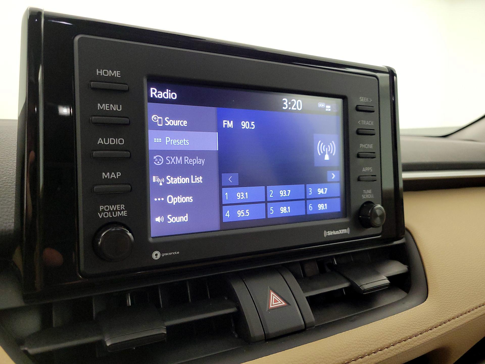 Thumbnail: 2022 Toyota RAV4 - 15