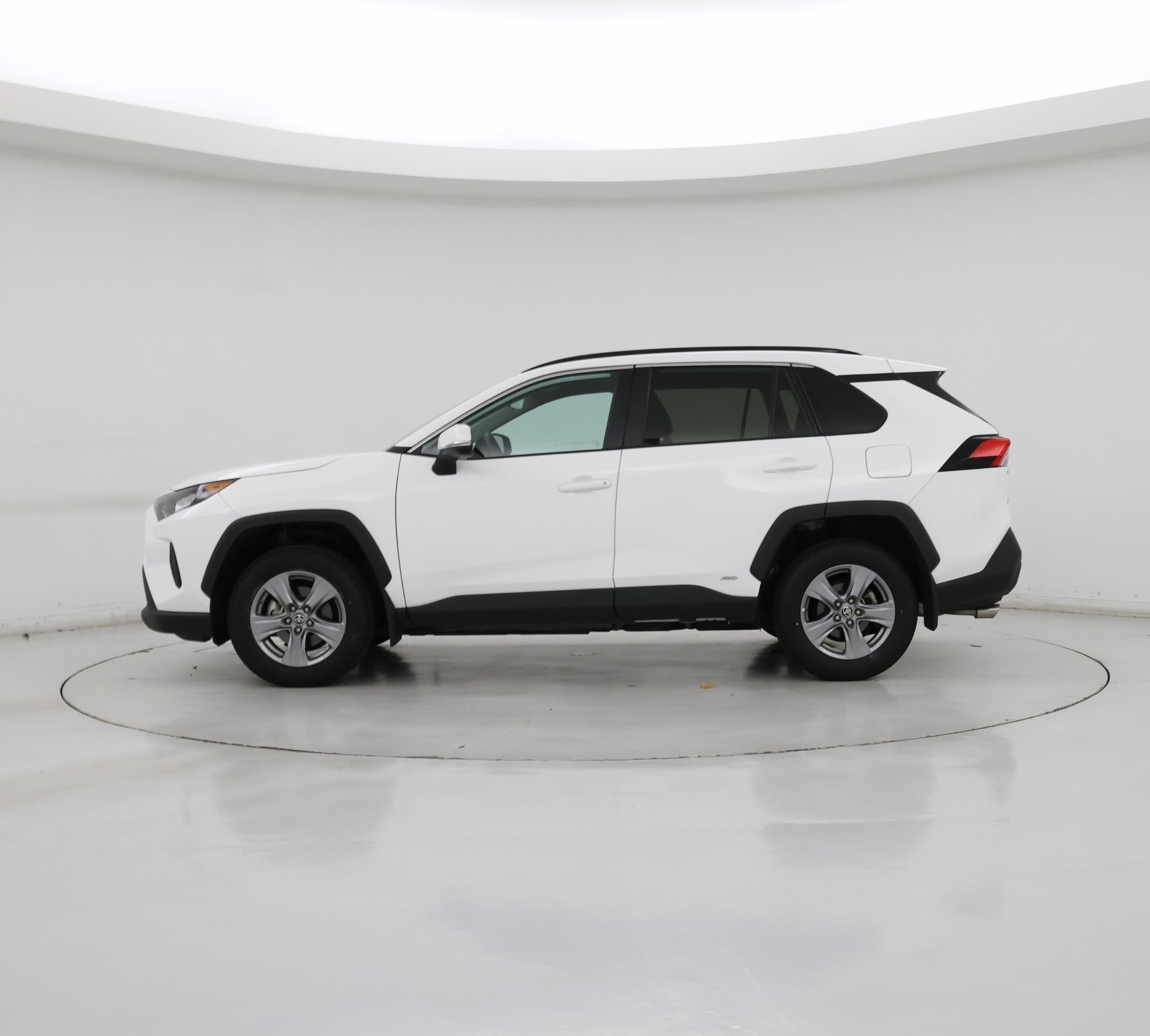 Thumbnail: 2022 Toyota RAV4 - 3