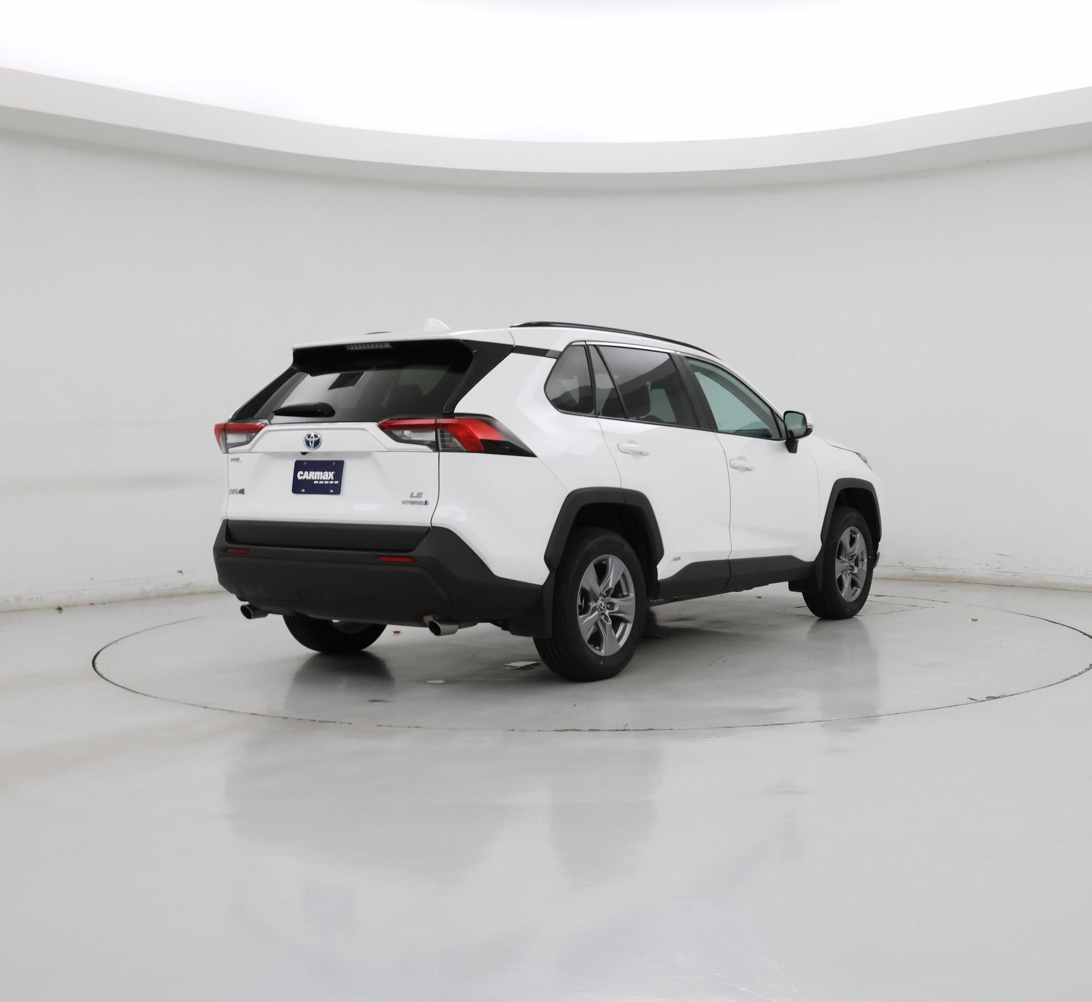 Thumbnail: 2022 Toyota RAV4 - 8