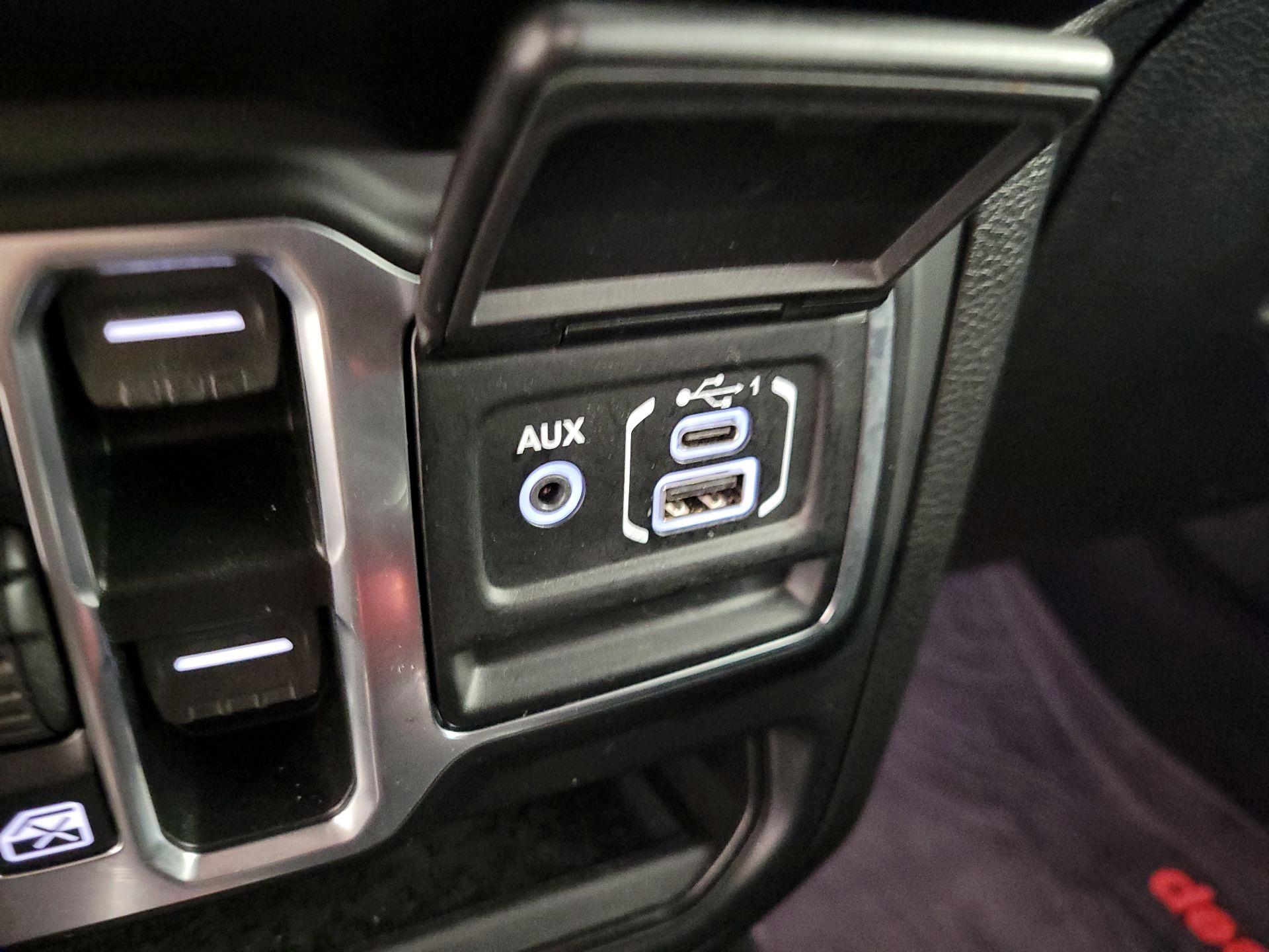 Thumbnail: 2021 Jeep Wrangler - 19