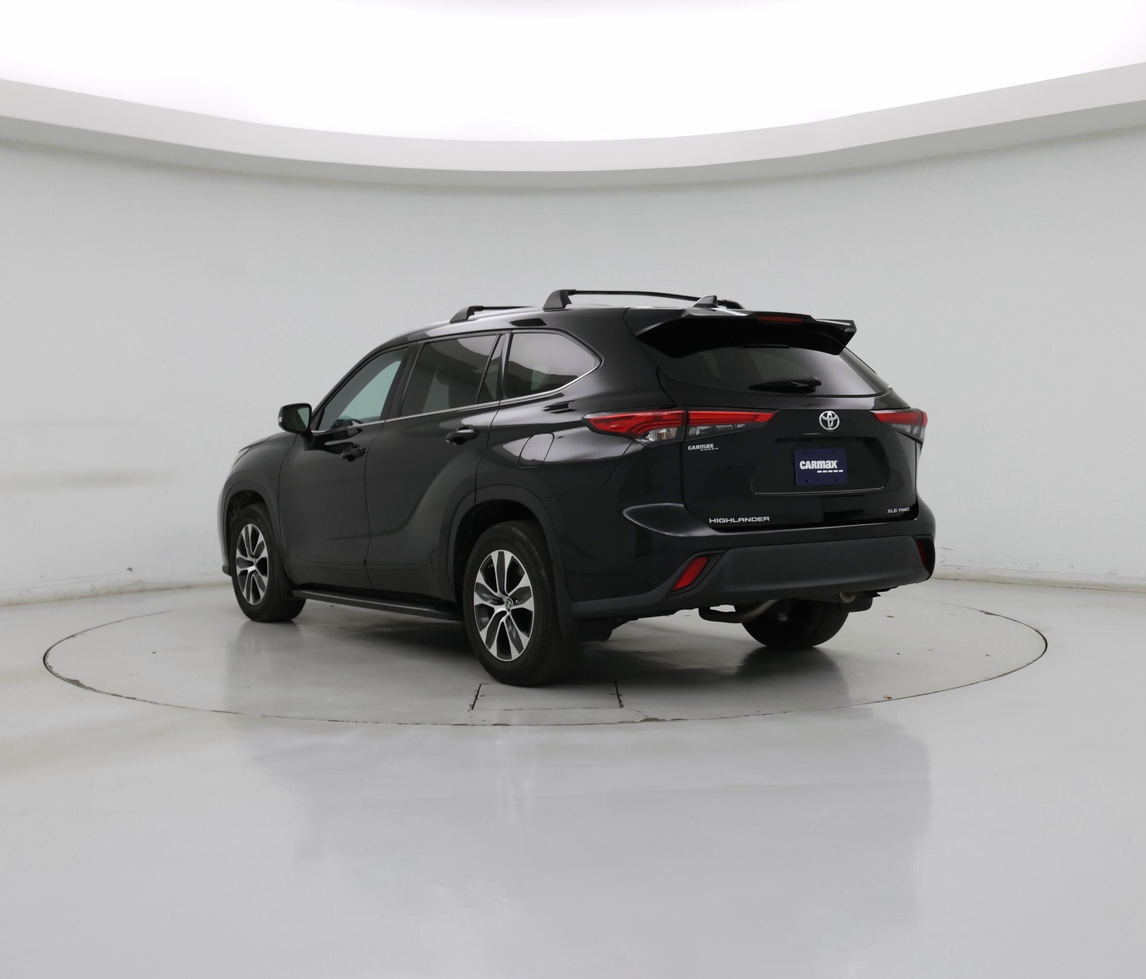 Thumbnail: 2022 Toyota Highlander - 2