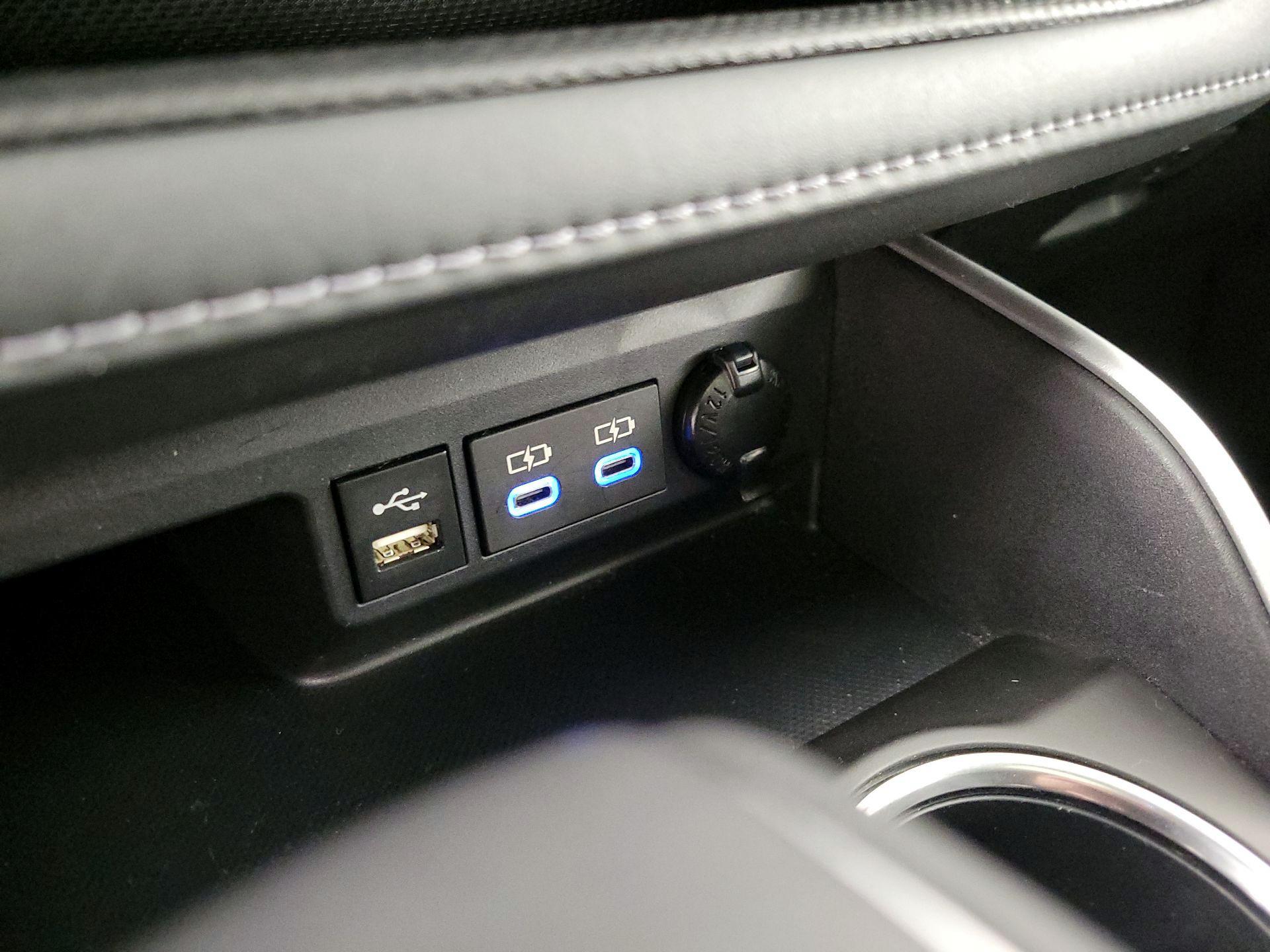 Thumbnail: 2022 Toyota Highlander - 19