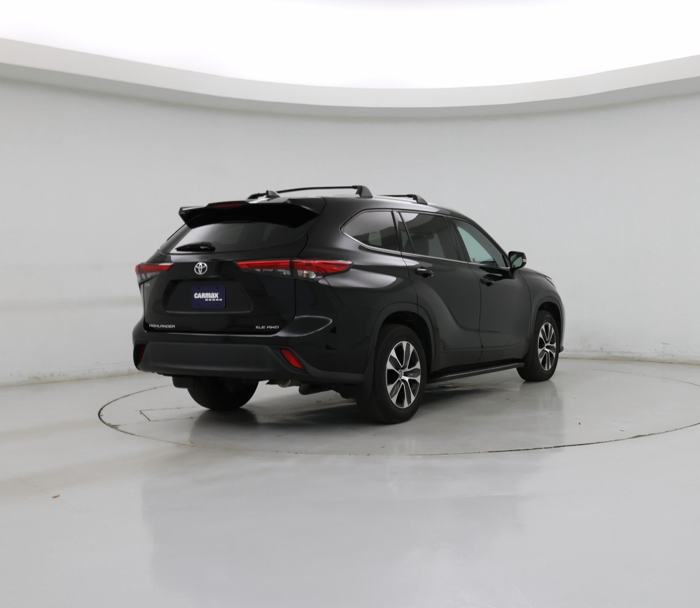 Thumbnail: 2022 Toyota Highlander - 8