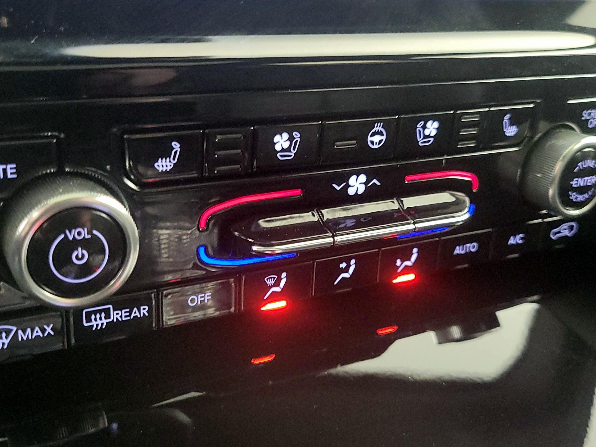 Thumbnail: 2021 Jeep Grand Cherokee L - 17