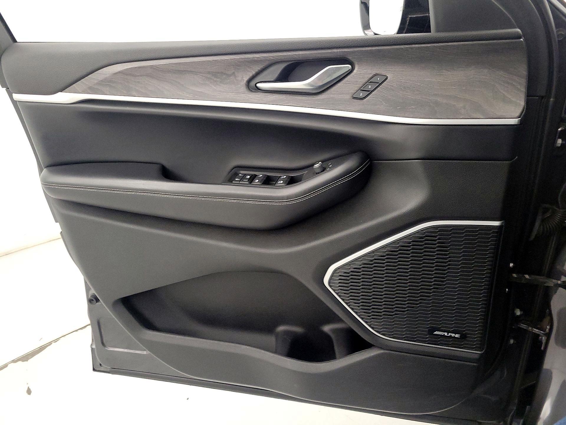 Thumbnail: 2021 Jeep Grand Cherokee L - 12