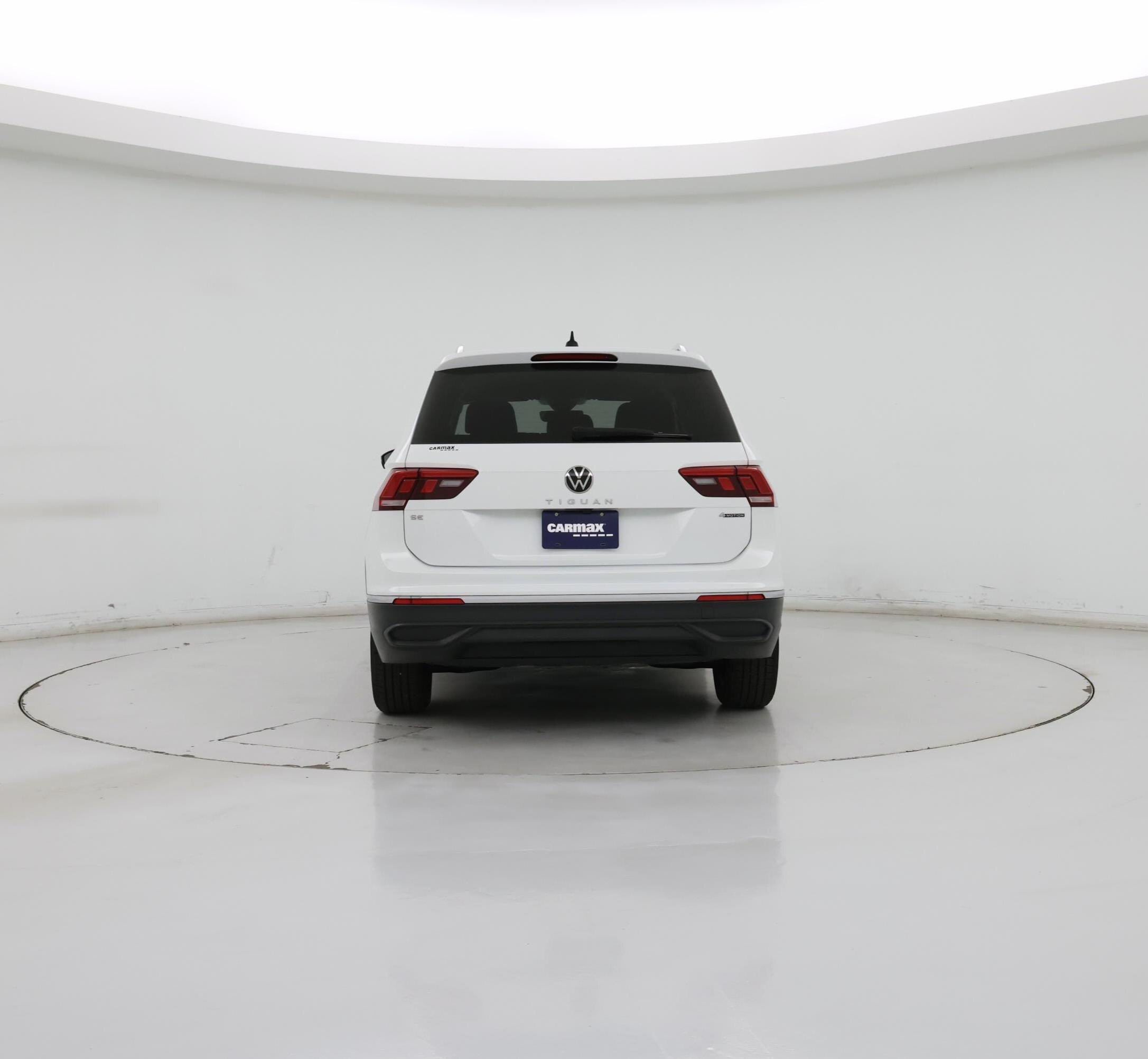 Thumbnail: 2022 Volkswagen Tiguan - 6