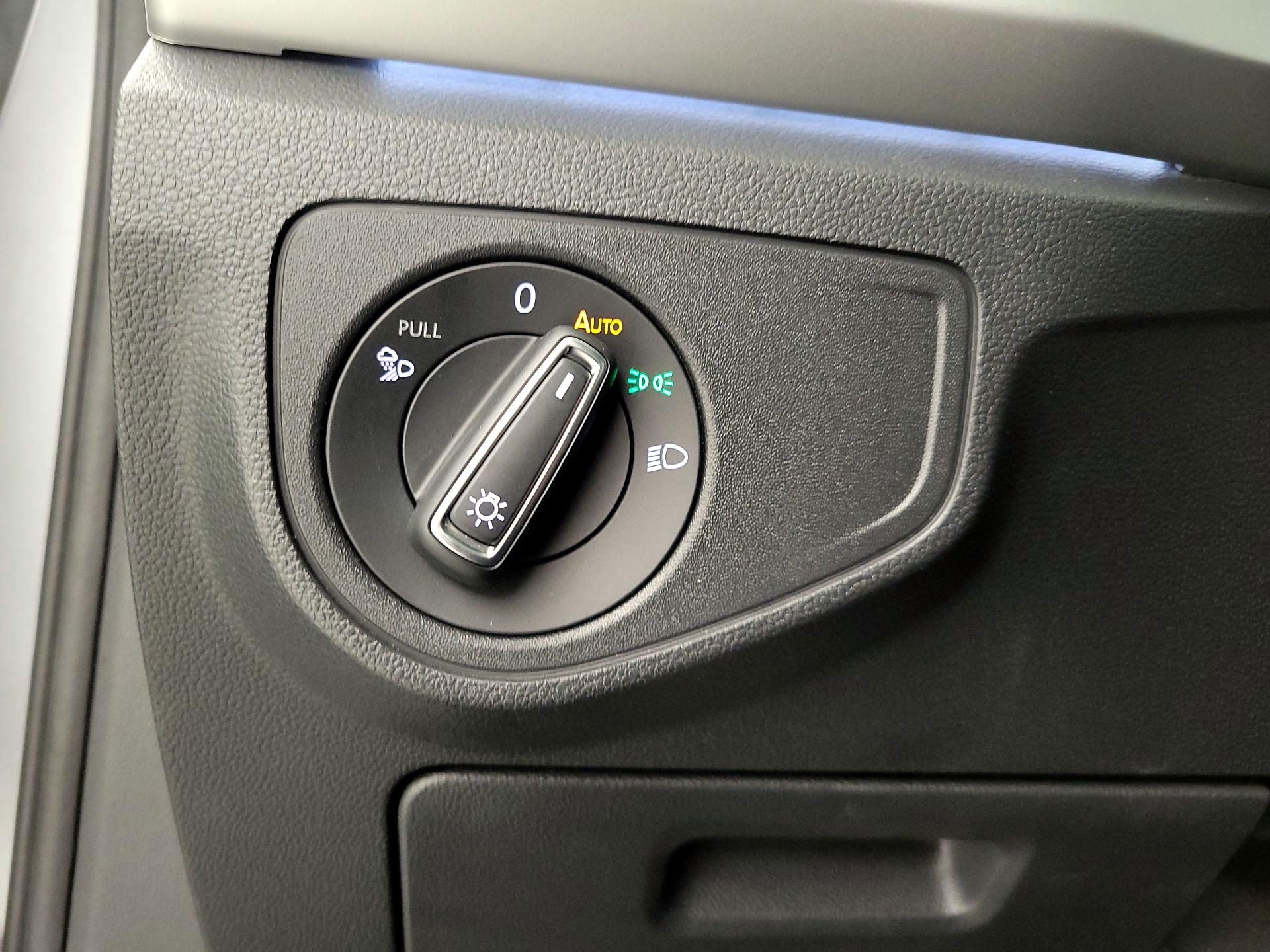 Thumbnail: 2022 Volkswagen Atlas - 13