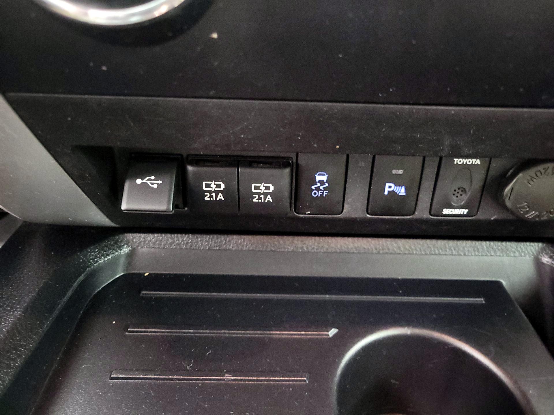 Thumbnail: 2021 Toyota Tundra - 19