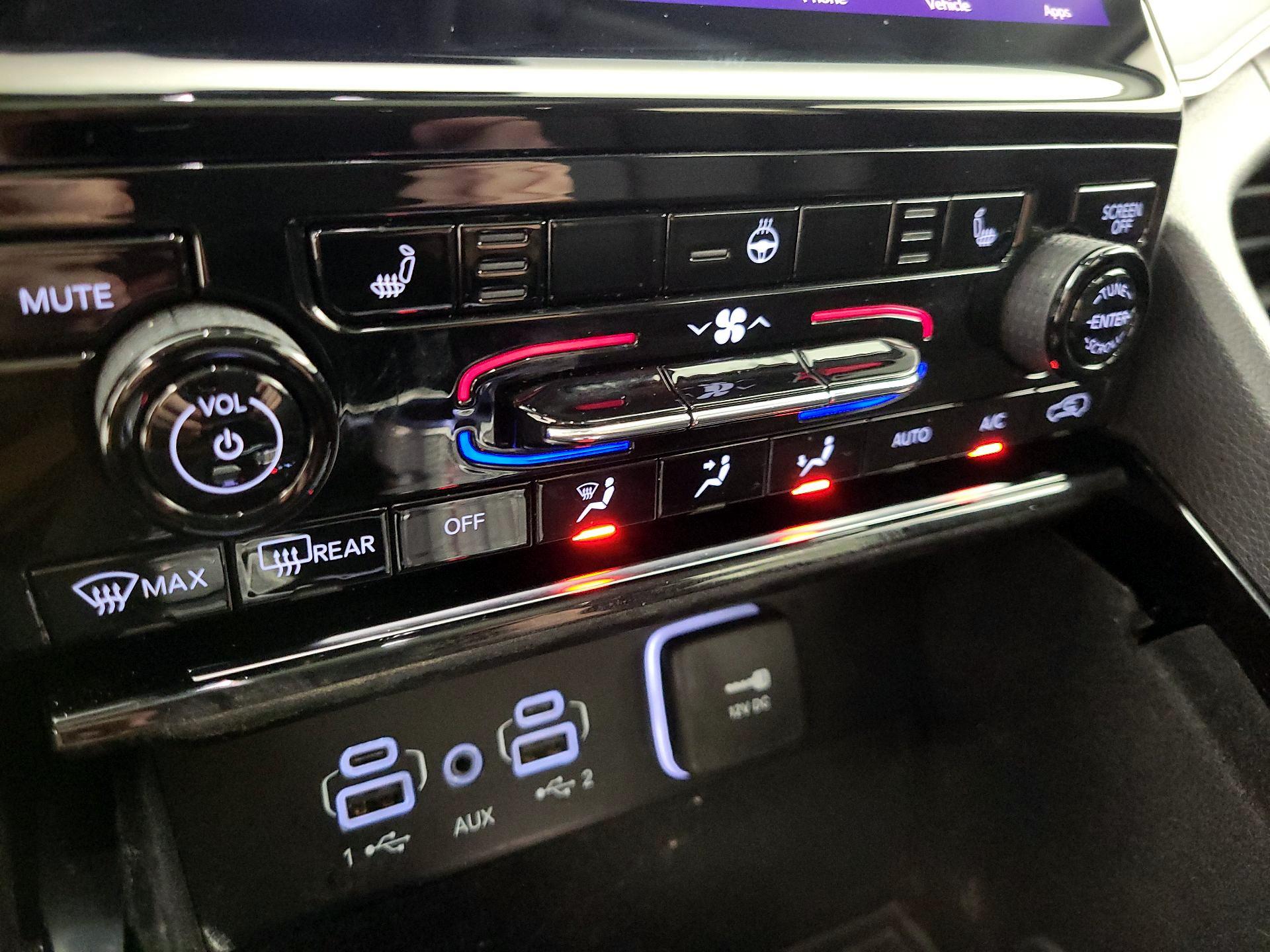 Thumbnail: 2021 Jeep Grand Cherokee L - 16