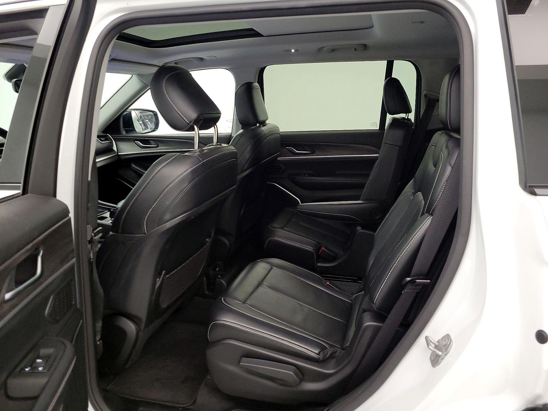 Thumbnail: 2021 Jeep Grand Cherokee L - 20