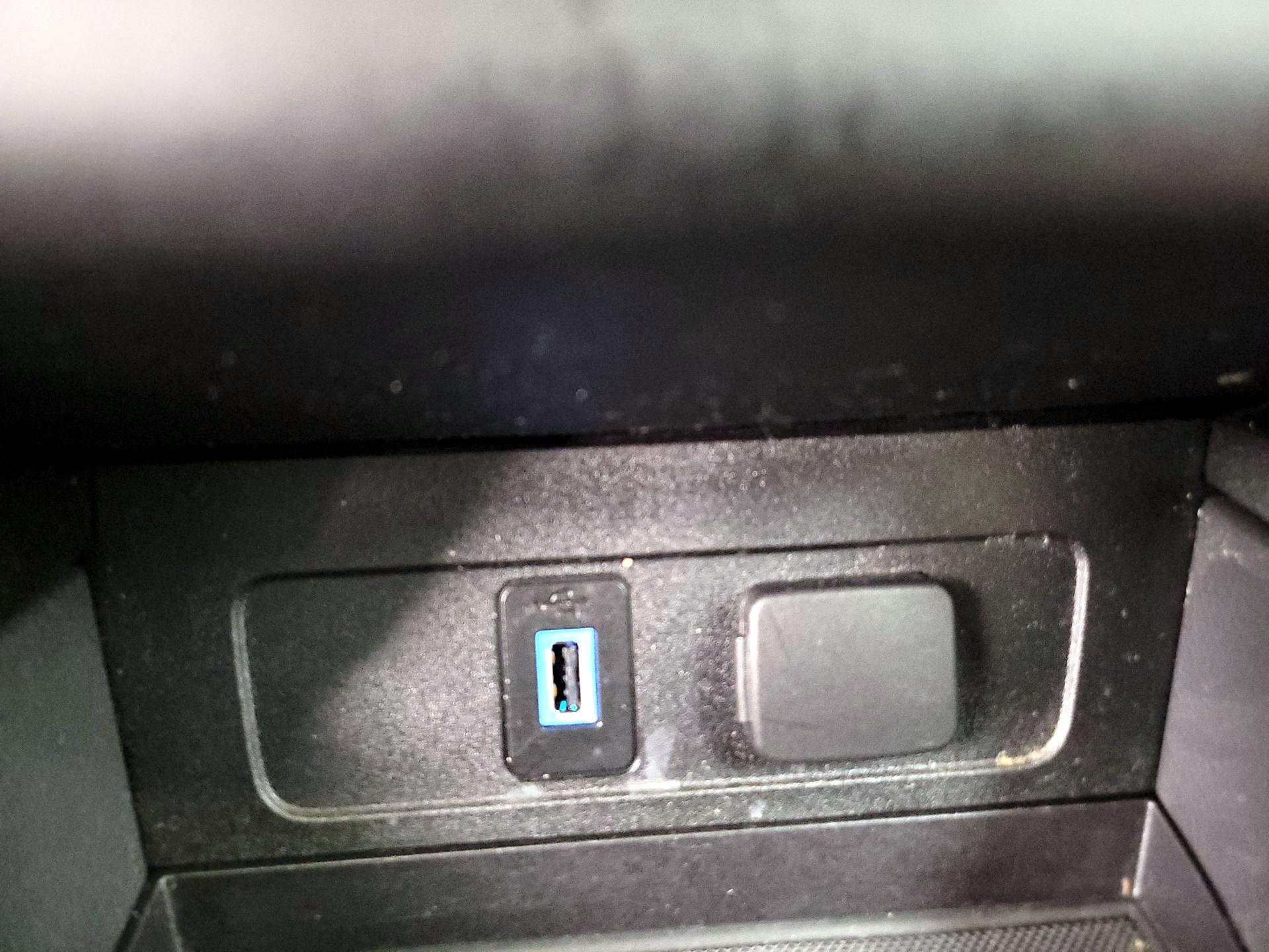 Thumbnail: 2017 Ford Escape - 18