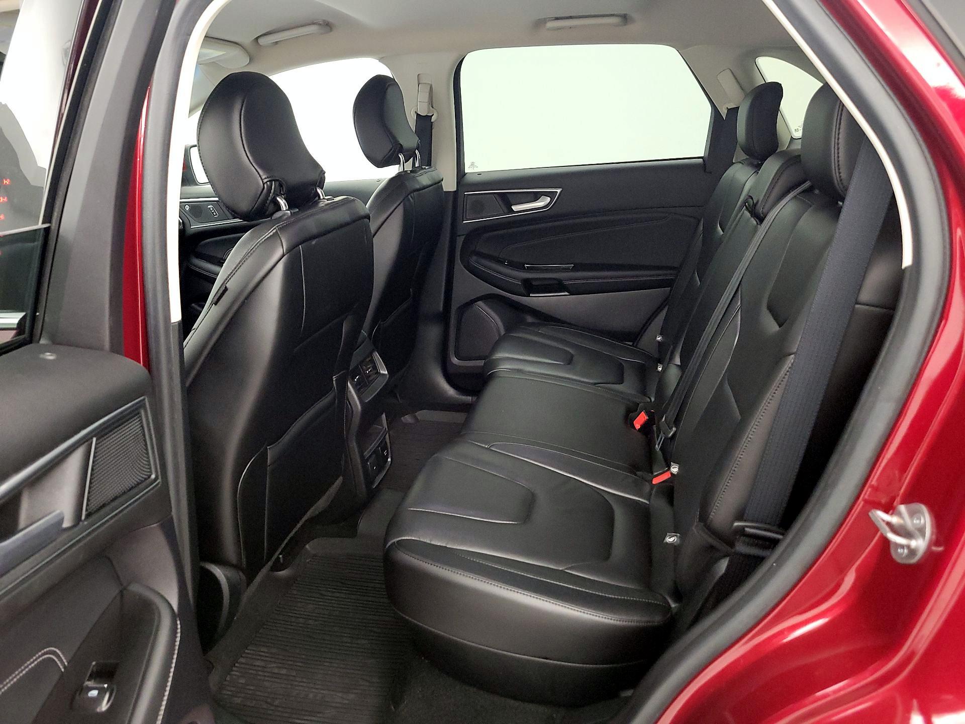 Thumbnail: 2019 Ford Edge - 19