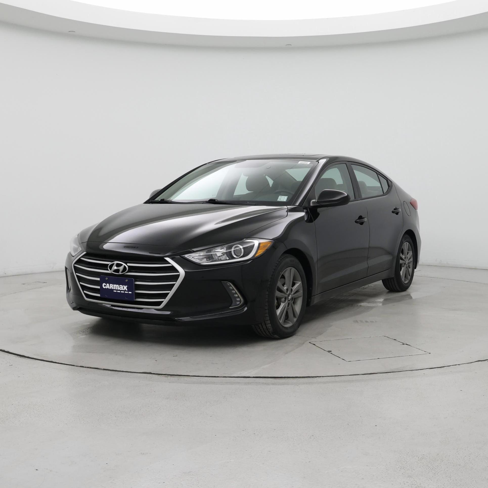 Thumbnail: 2017 Hyundai Elantra - 4