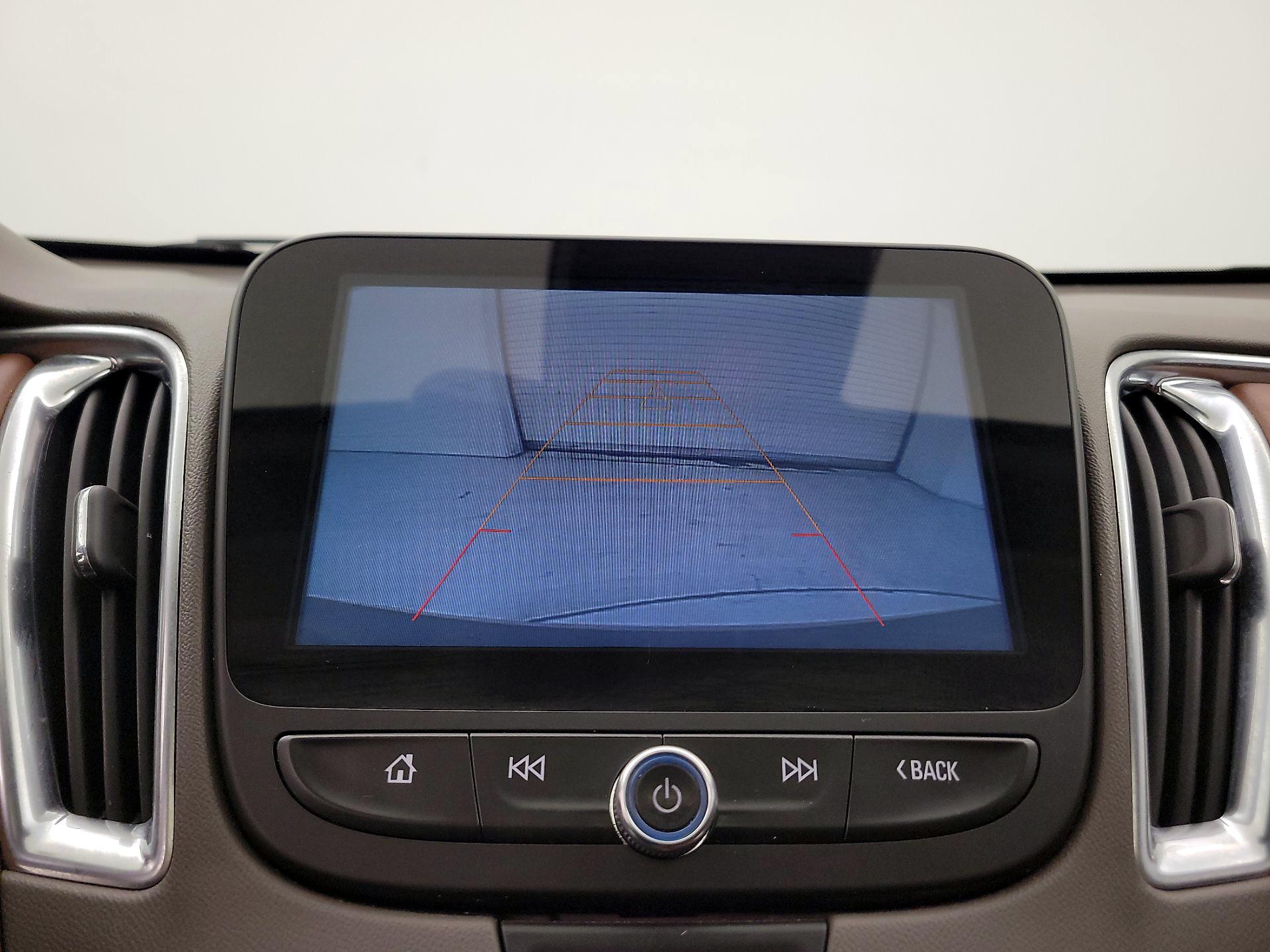 Thumbnail: 2016 Chevrolet Malibu - 14