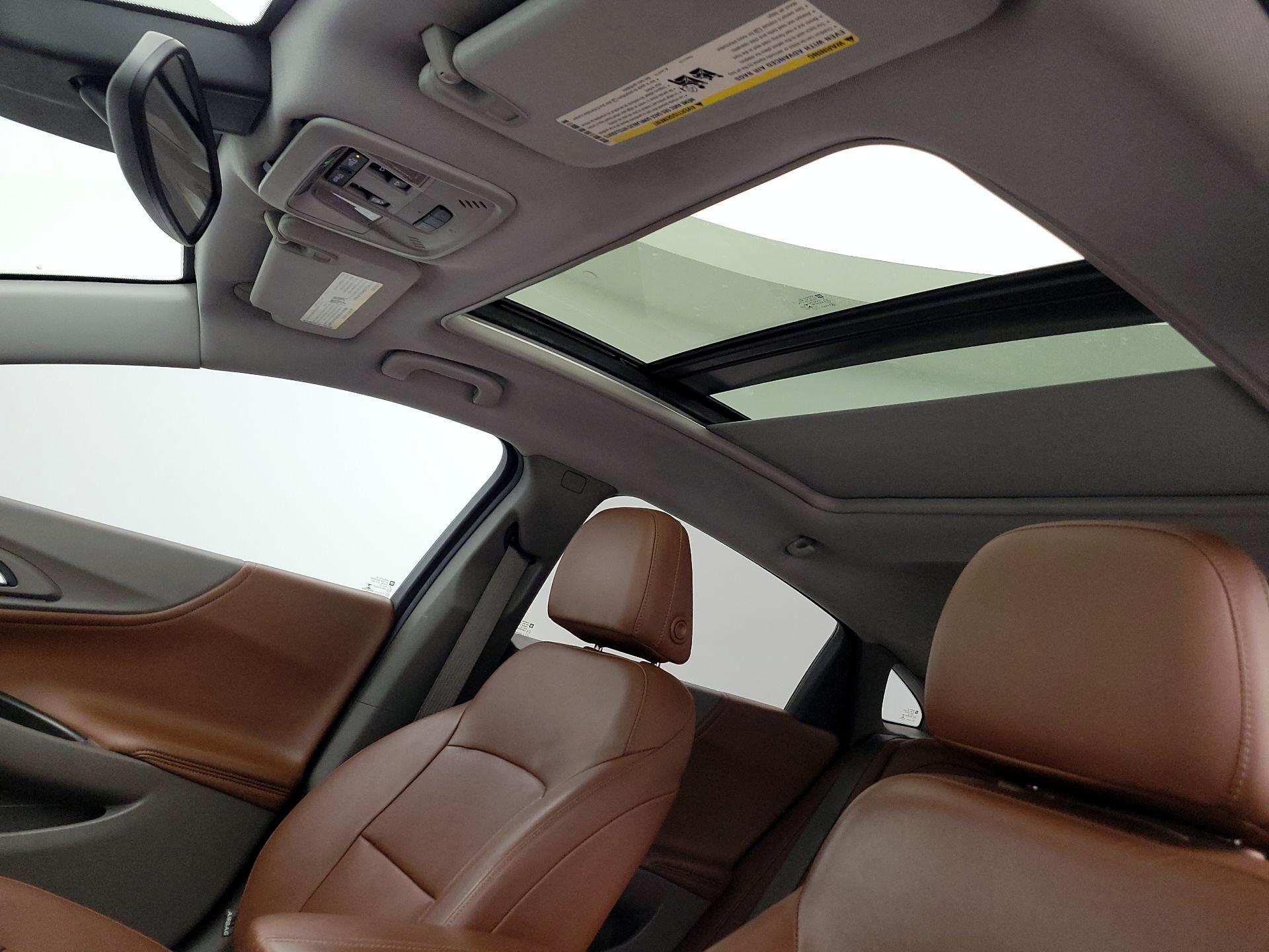 Thumbnail: 2016 Chevrolet Malibu - 19