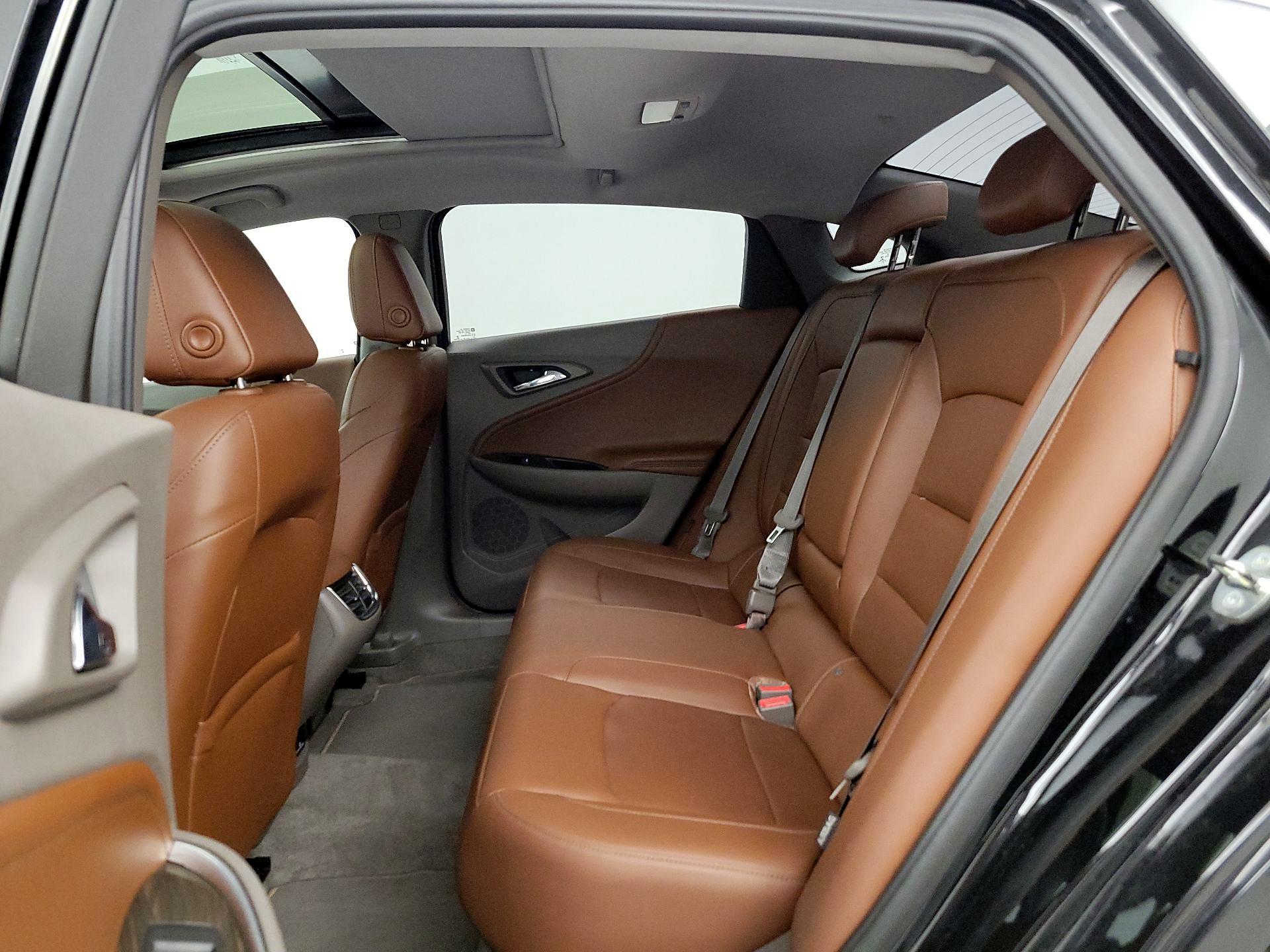 Thumbnail: 2016 Chevrolet Malibu - 20