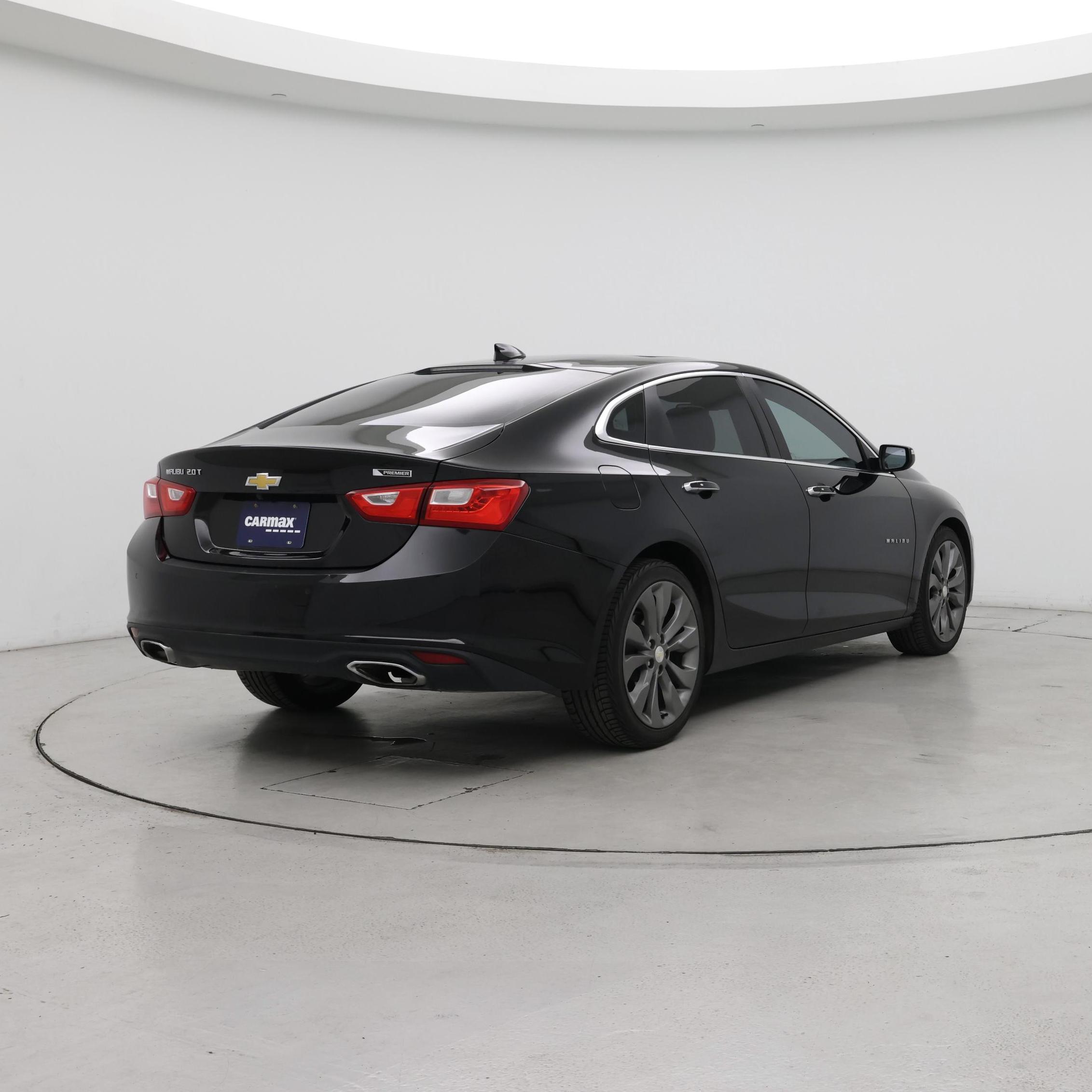 Thumbnail: 2016 Chevrolet Malibu - 8