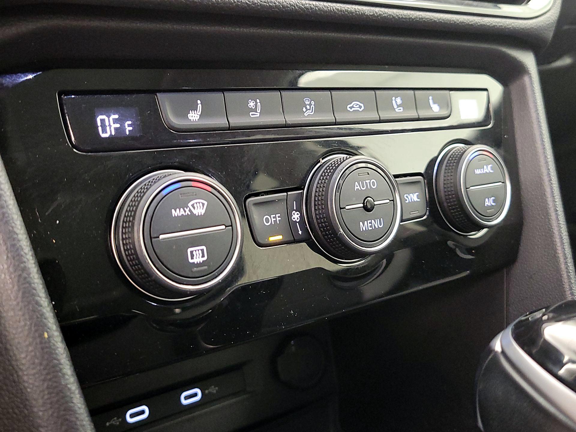 Thumbnail: 2023 Volkswagen Taos - 17