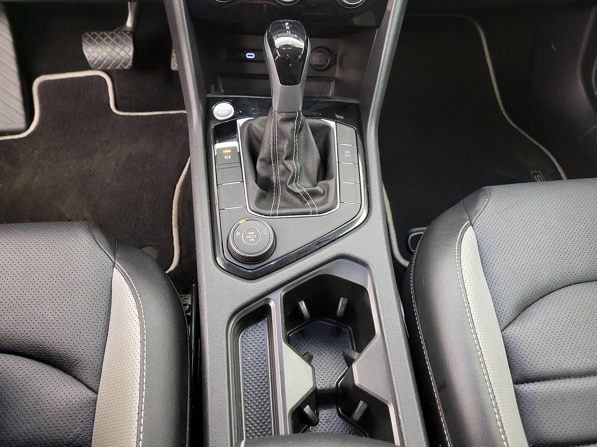 Thumbnail: 2023 Volkswagen Taos - 18