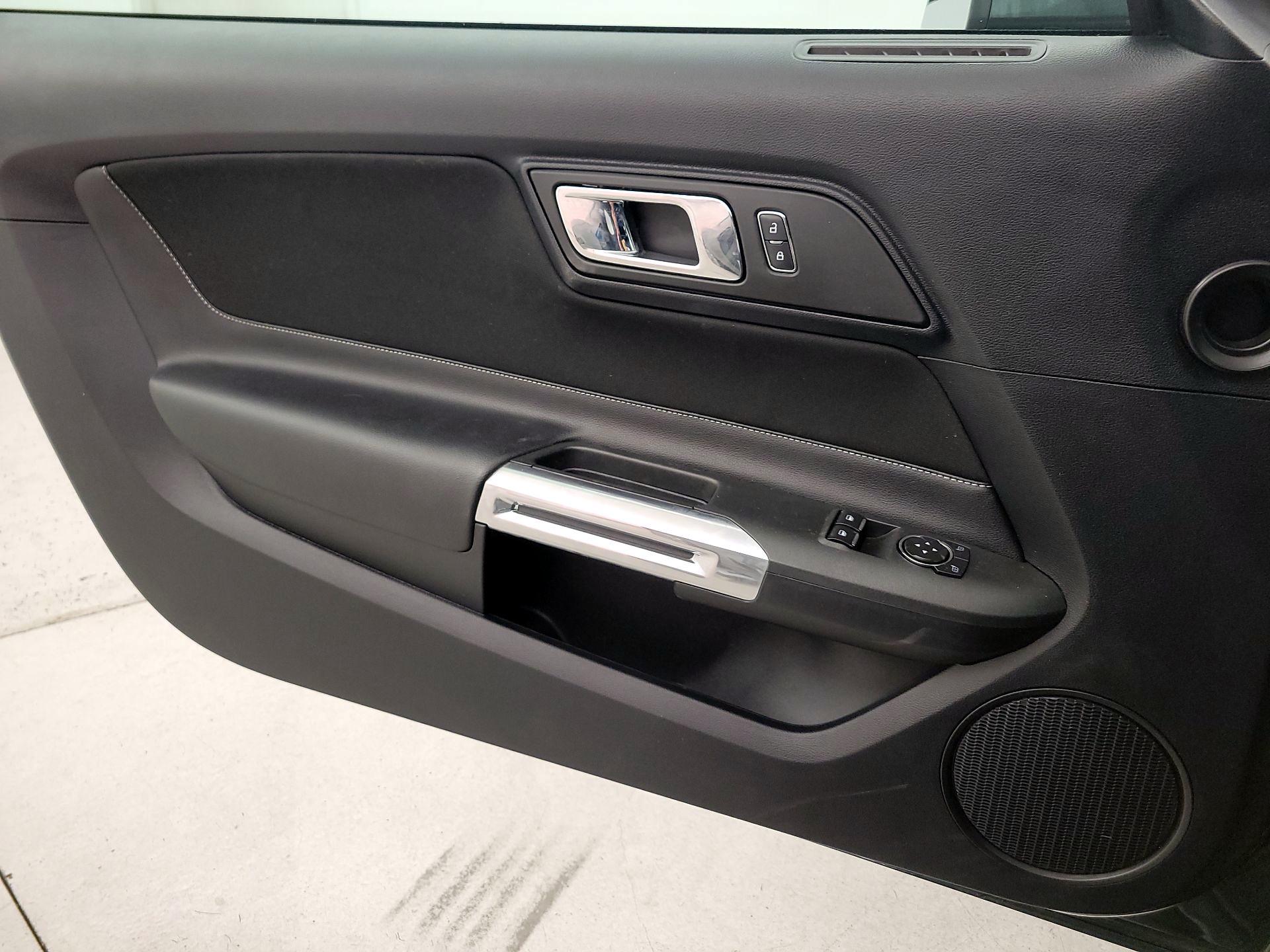 Thumbnail: 2016 Ford Mustang - 12