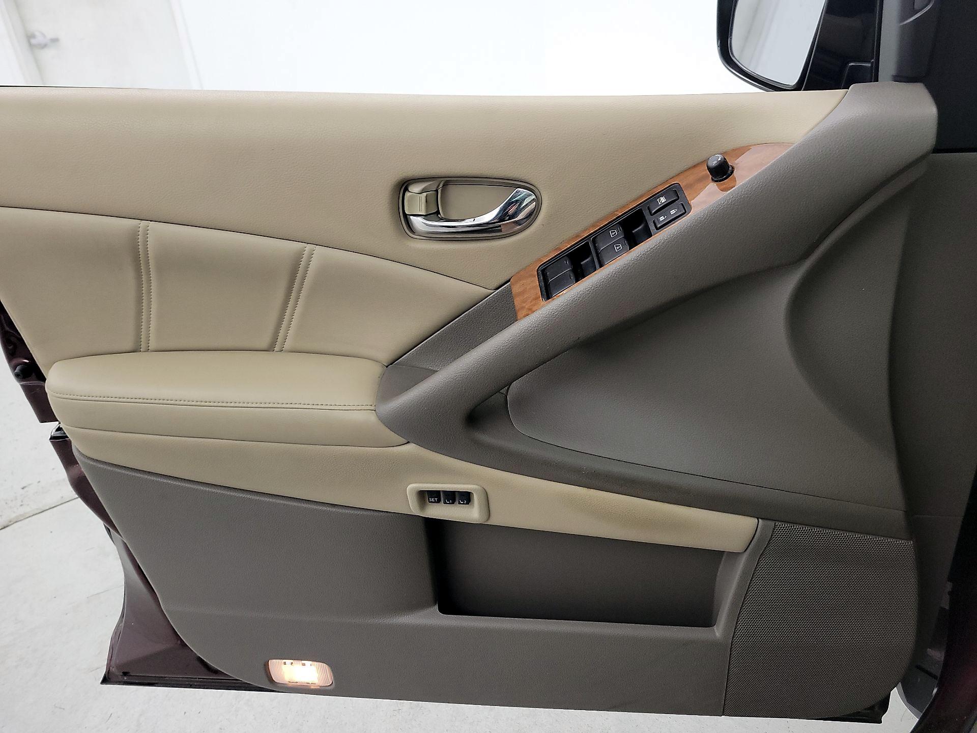 Thumbnail: 2014 Nissan Murano - 12