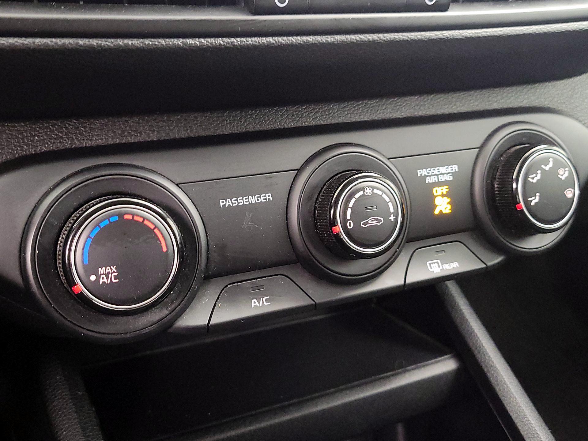 Thumbnail: 2023 Kia Forte - 16