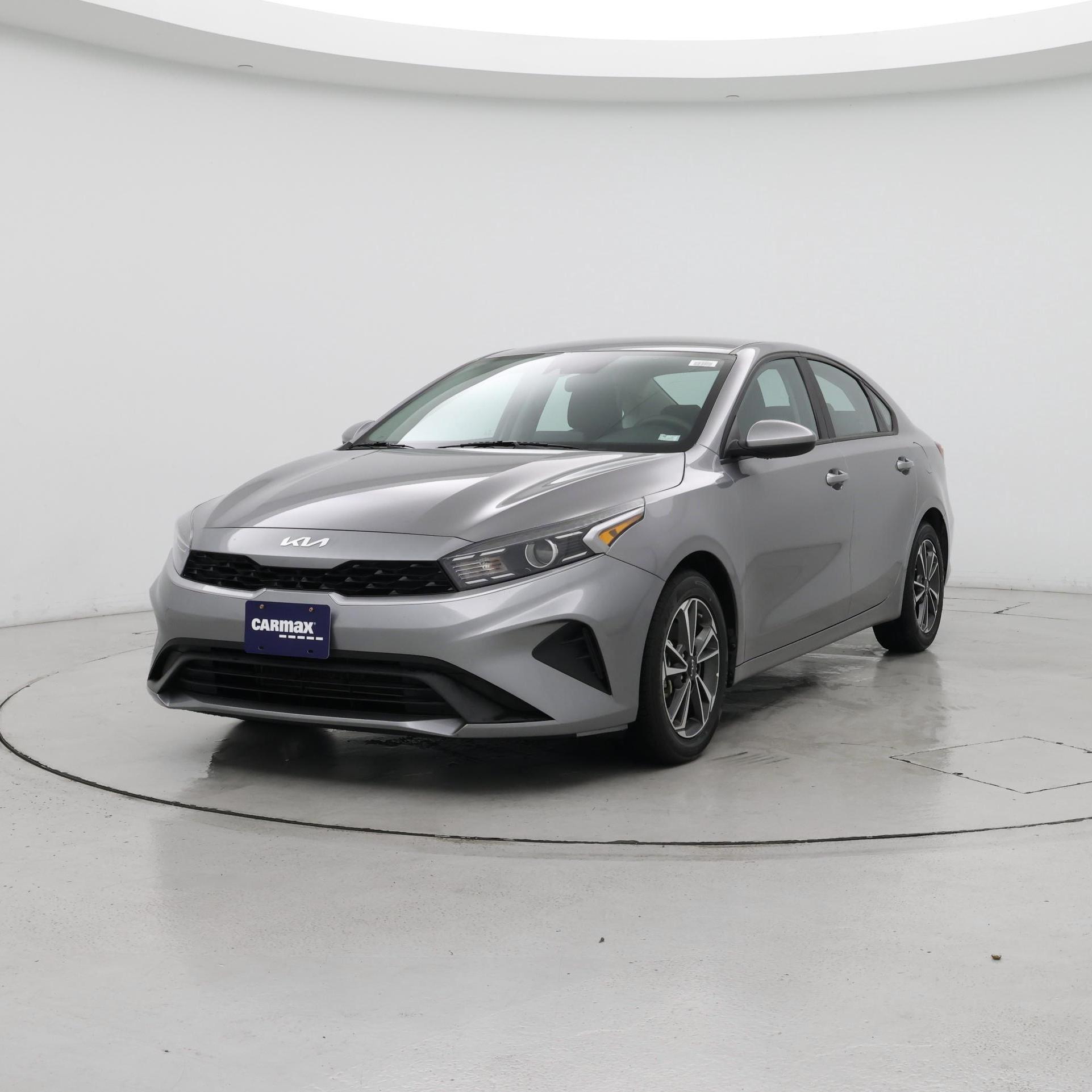 Thumbnail: 2023 Kia Forte - 4