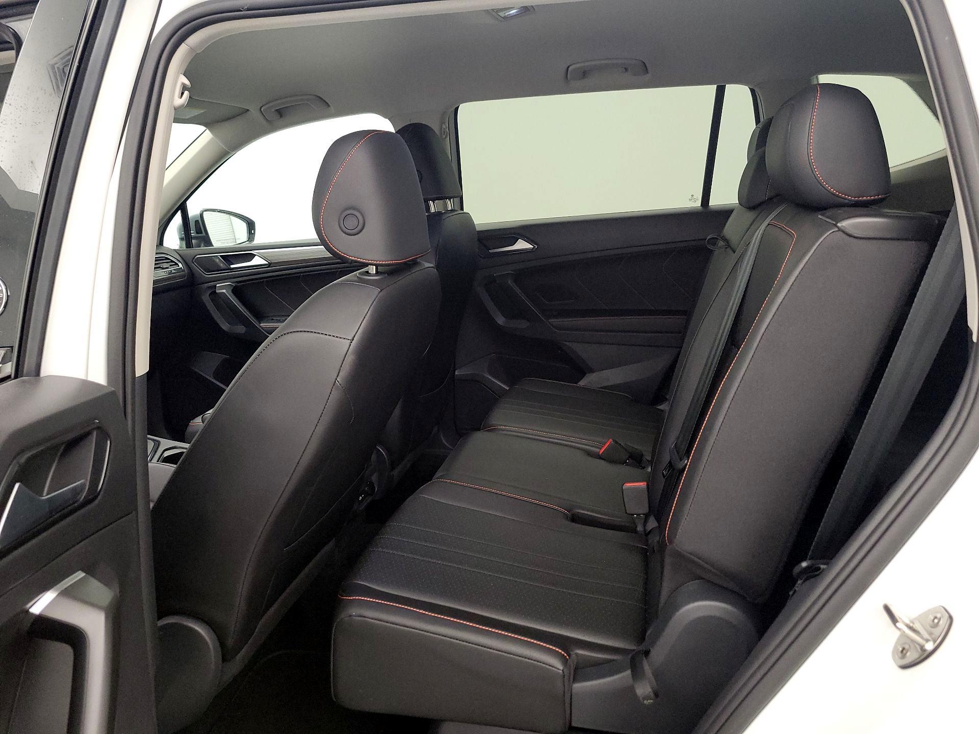 Thumbnail: 2024 Volkswagen Tiguan - 19