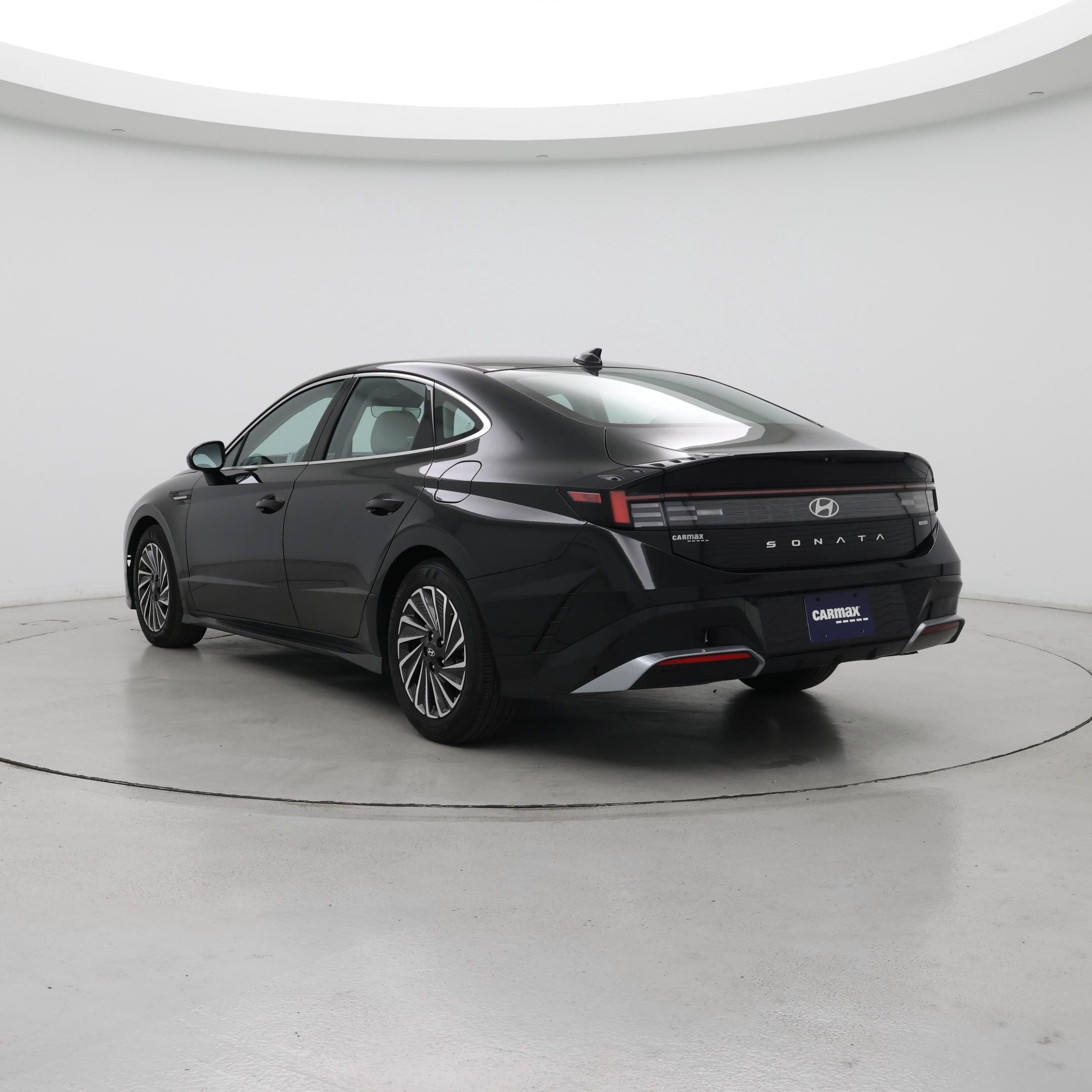 Thumbnail: 2024 Hyundai Sonata - 2