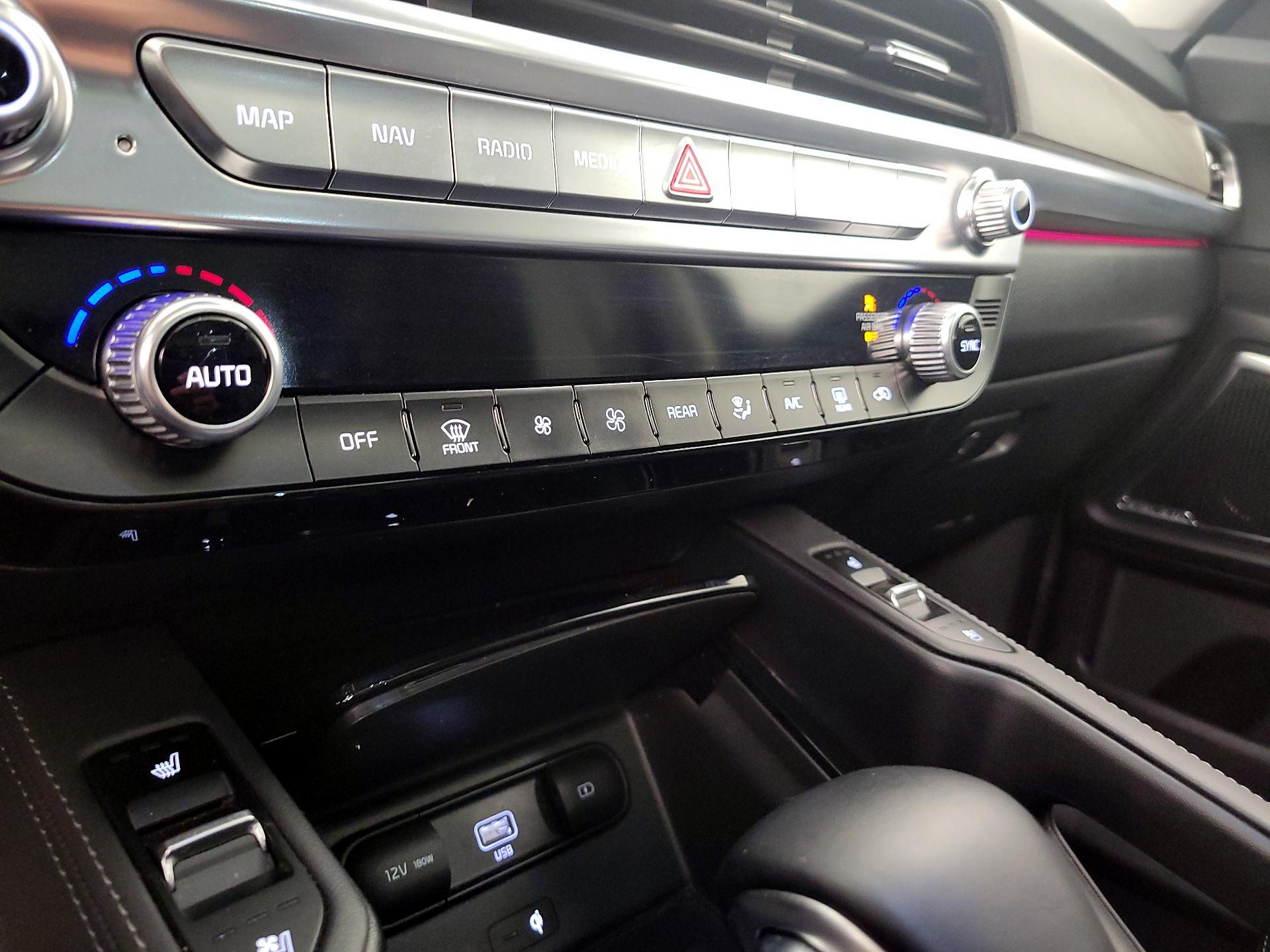 Thumbnail: 2022 Kia Telluride - 17