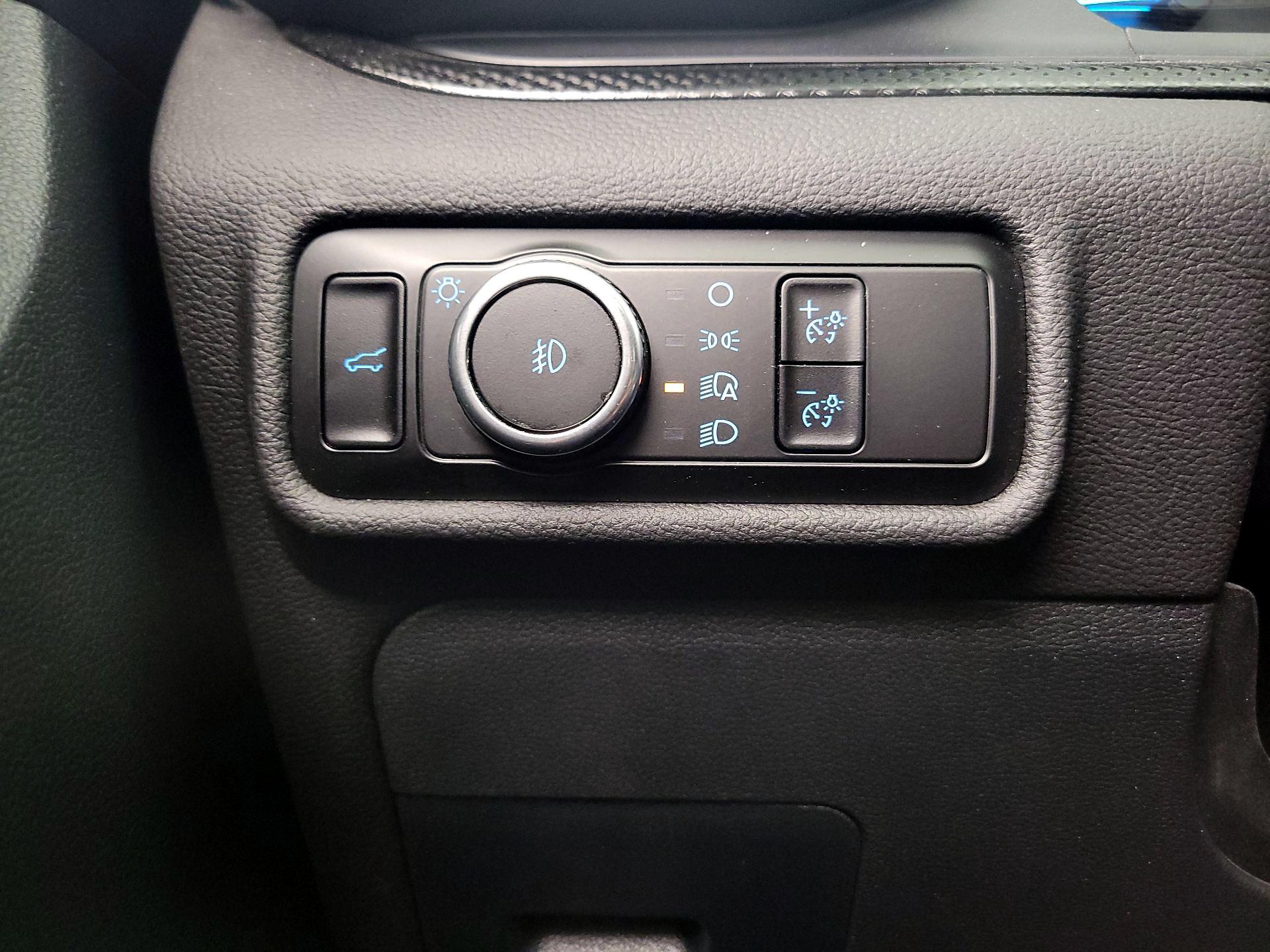 Thumbnail: 2023 Ford Explorer - 13