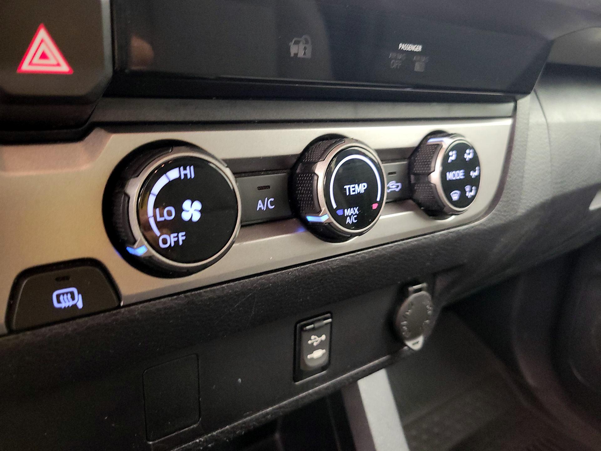 Thumbnail: 2017 Toyota Tacoma - 16