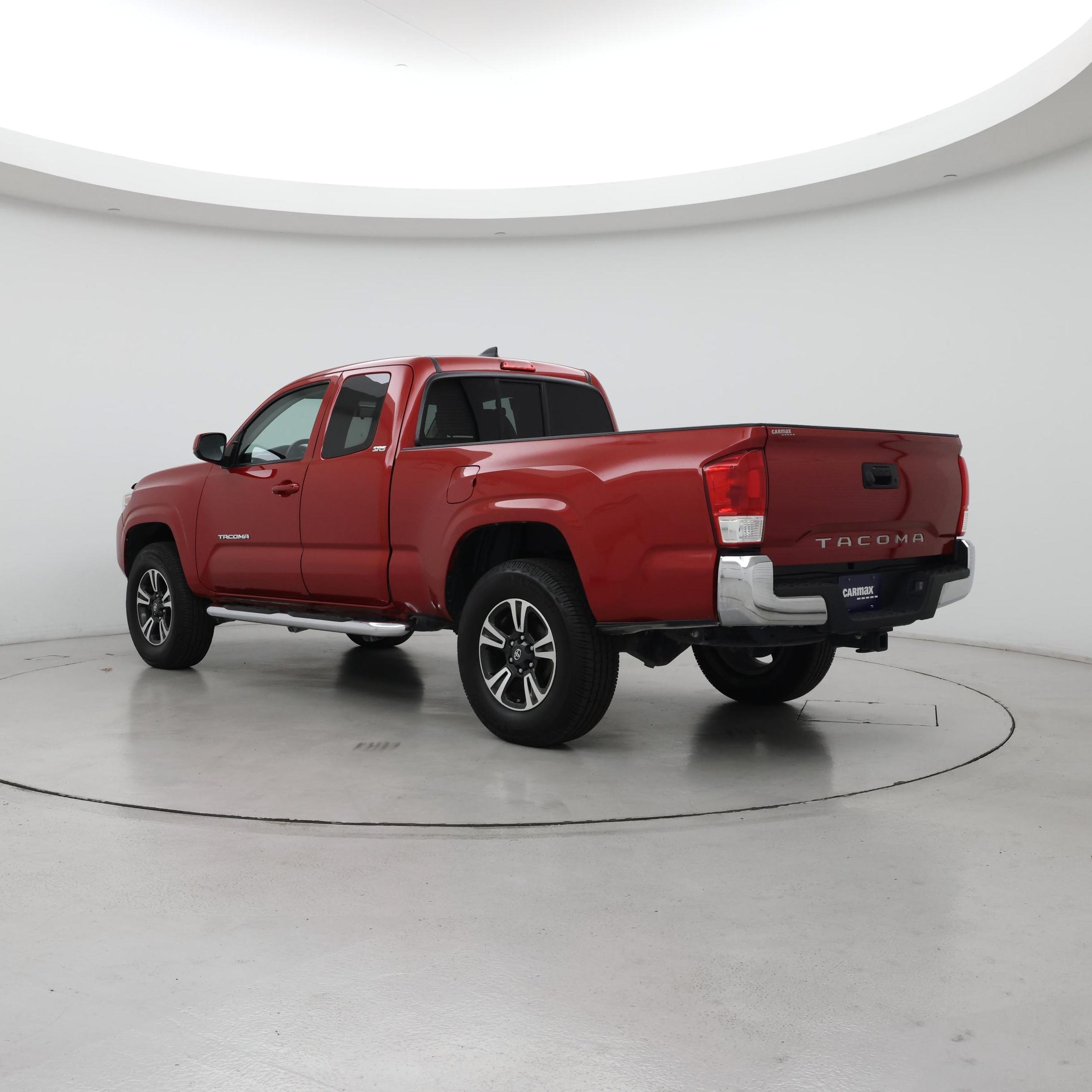 Thumbnail: 2017 Toyota Tacoma - 2