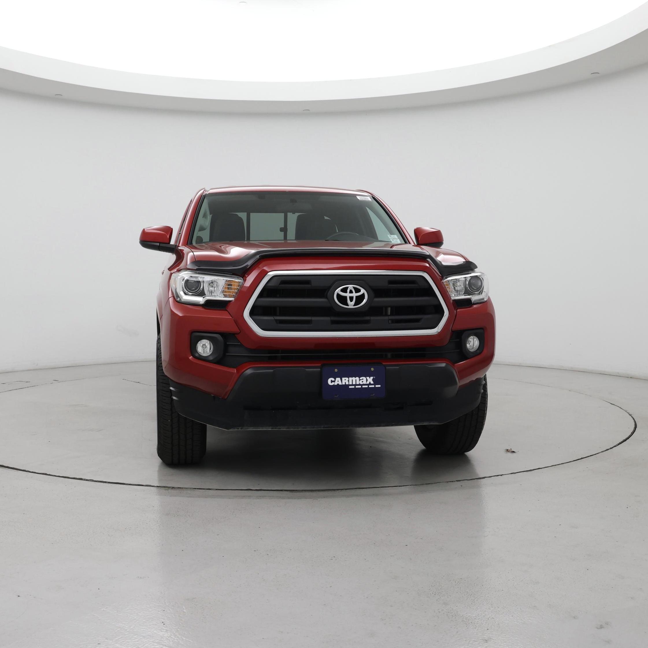 Thumbnail: 2017 Toyota Tacoma - 5