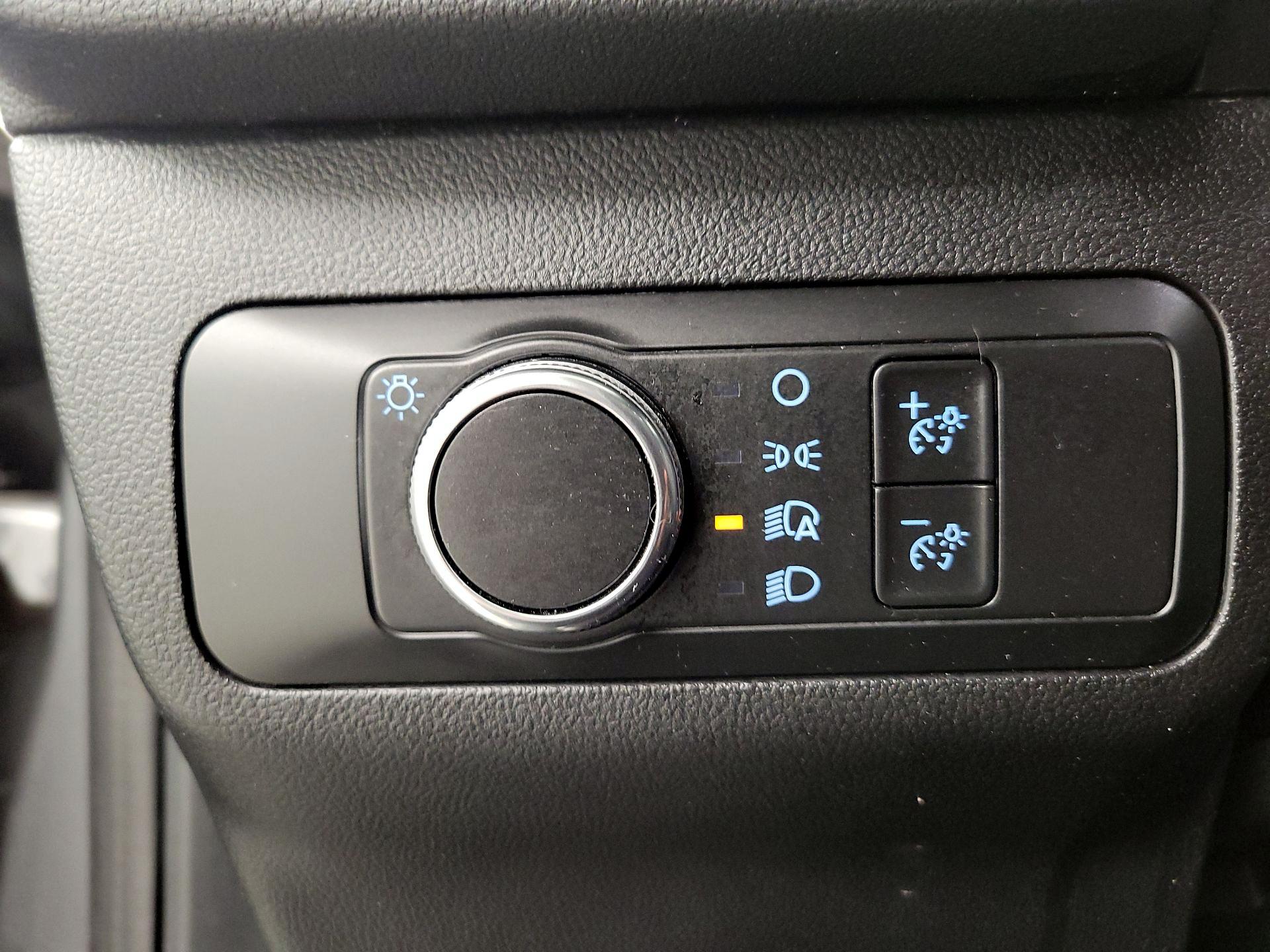 Thumbnail: 2022 Ford Escape - 13