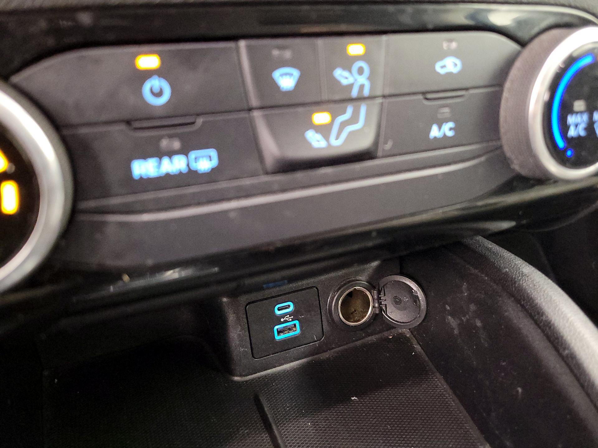 Thumbnail: 2022 Ford Escape - 18