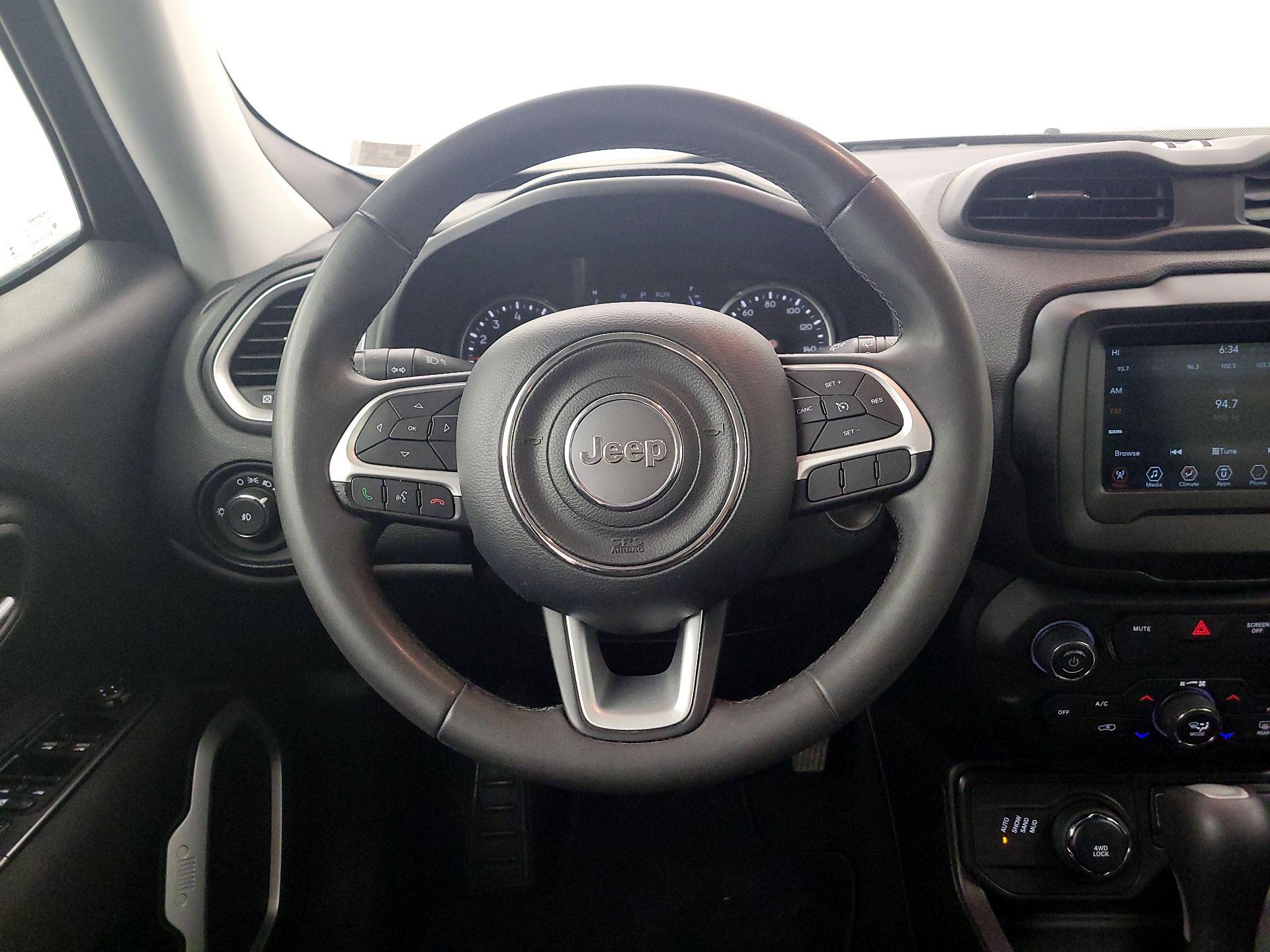 Thumbnail: 2020 Jeep Renegade - 10