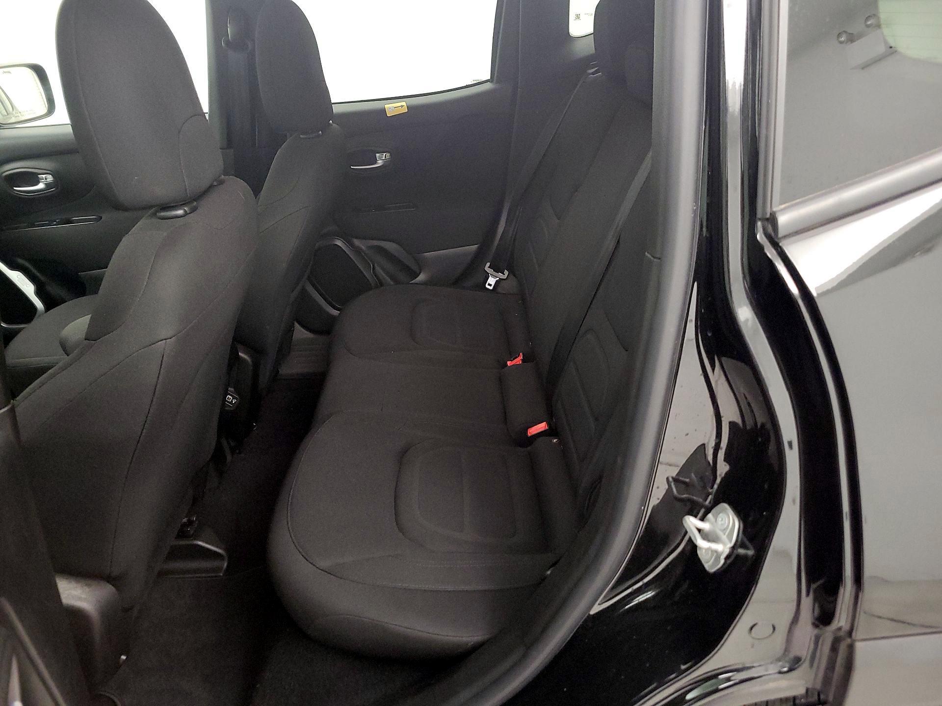 Thumbnail: 2020 Jeep Renegade - 19